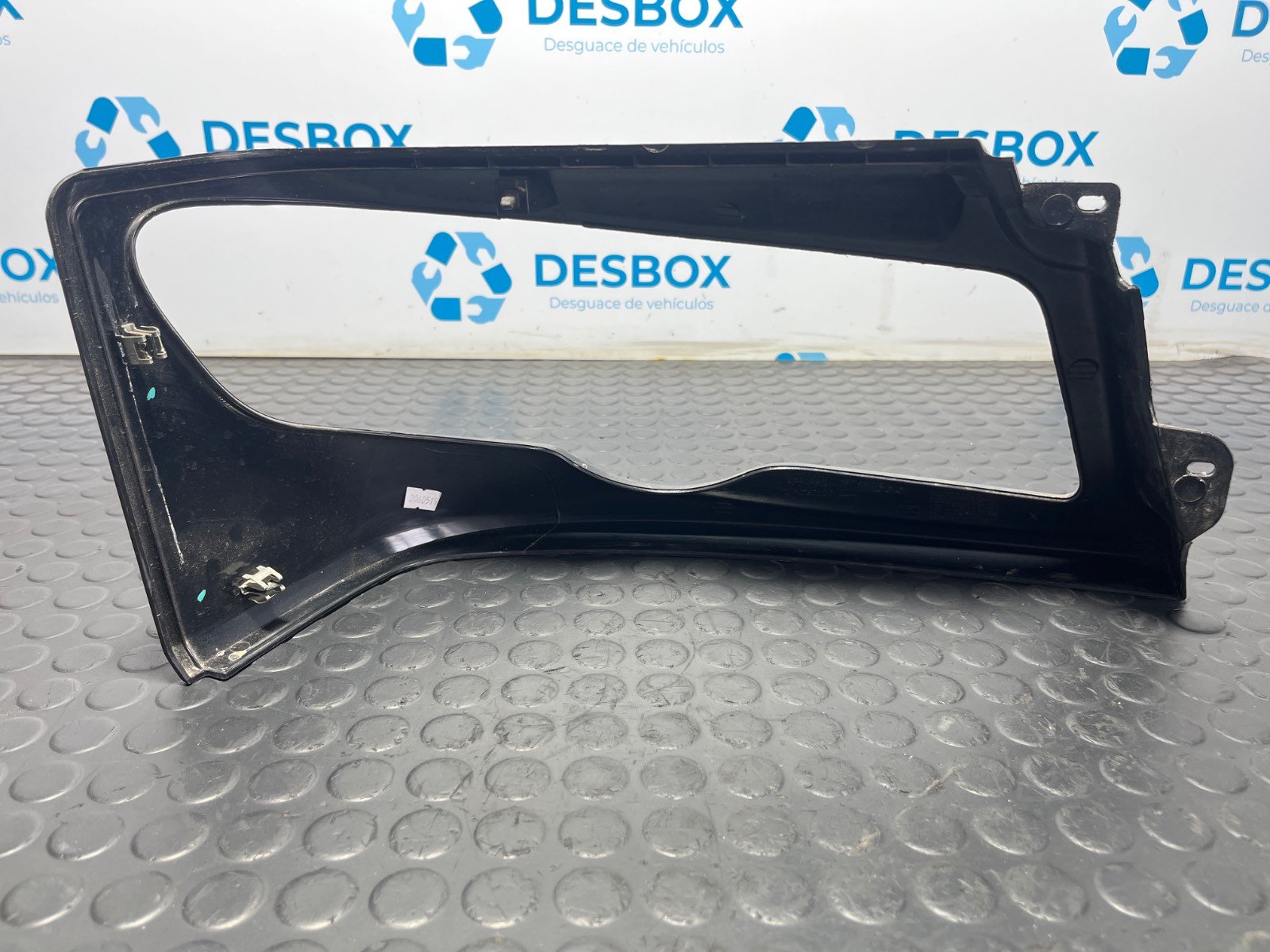 MOLDURA PIAGGIO (VESPA) PORTER Caja/Chasis - recambio desguace - vista 6