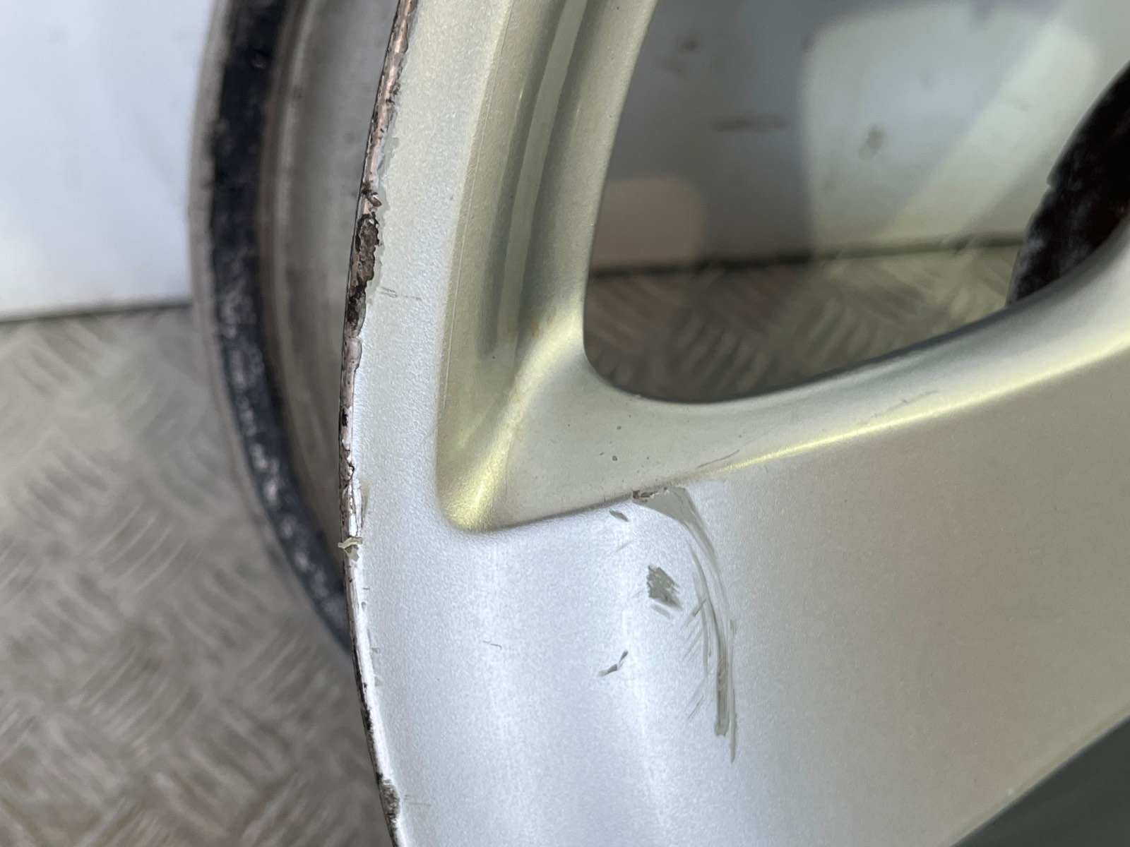 JUEGO LLANTAS MERCEDES-BENZ CLASE E (W211) BERLINA - recambio desguace - vista 2