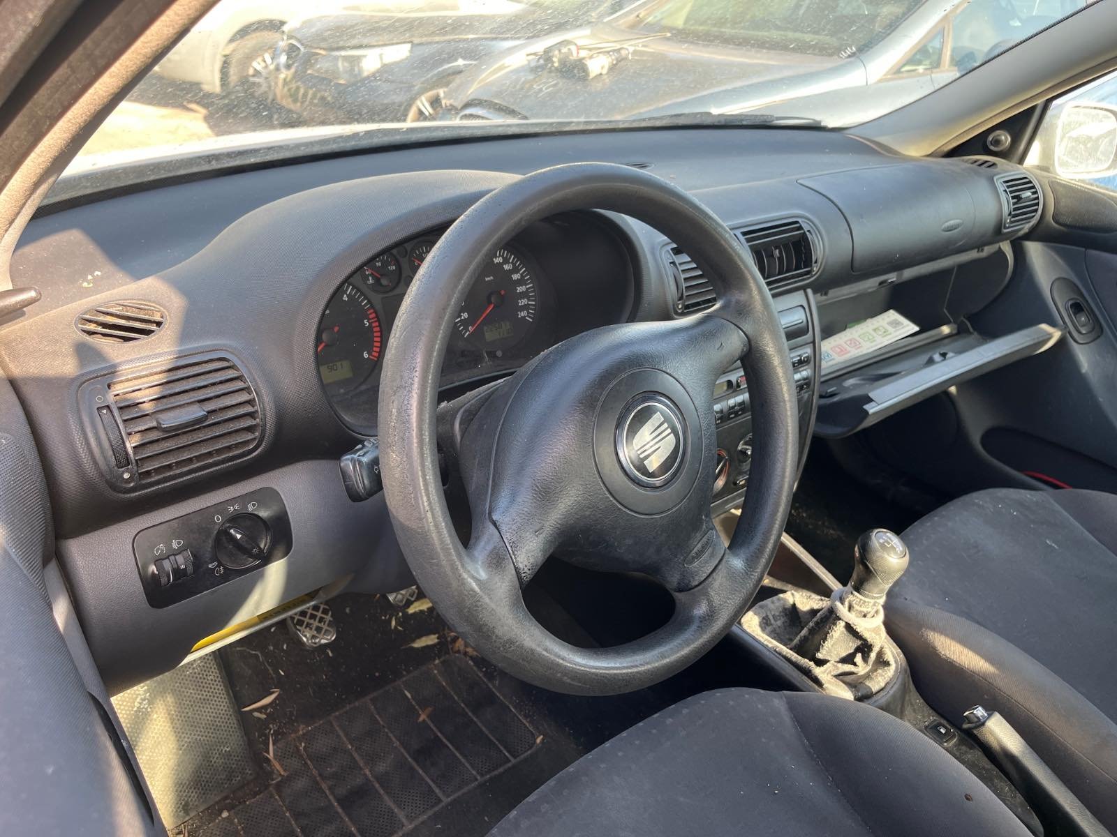 CENTRALITA MOTOR UCE SEAT TOLEDO (1M2) - recambio desguace - vista 3