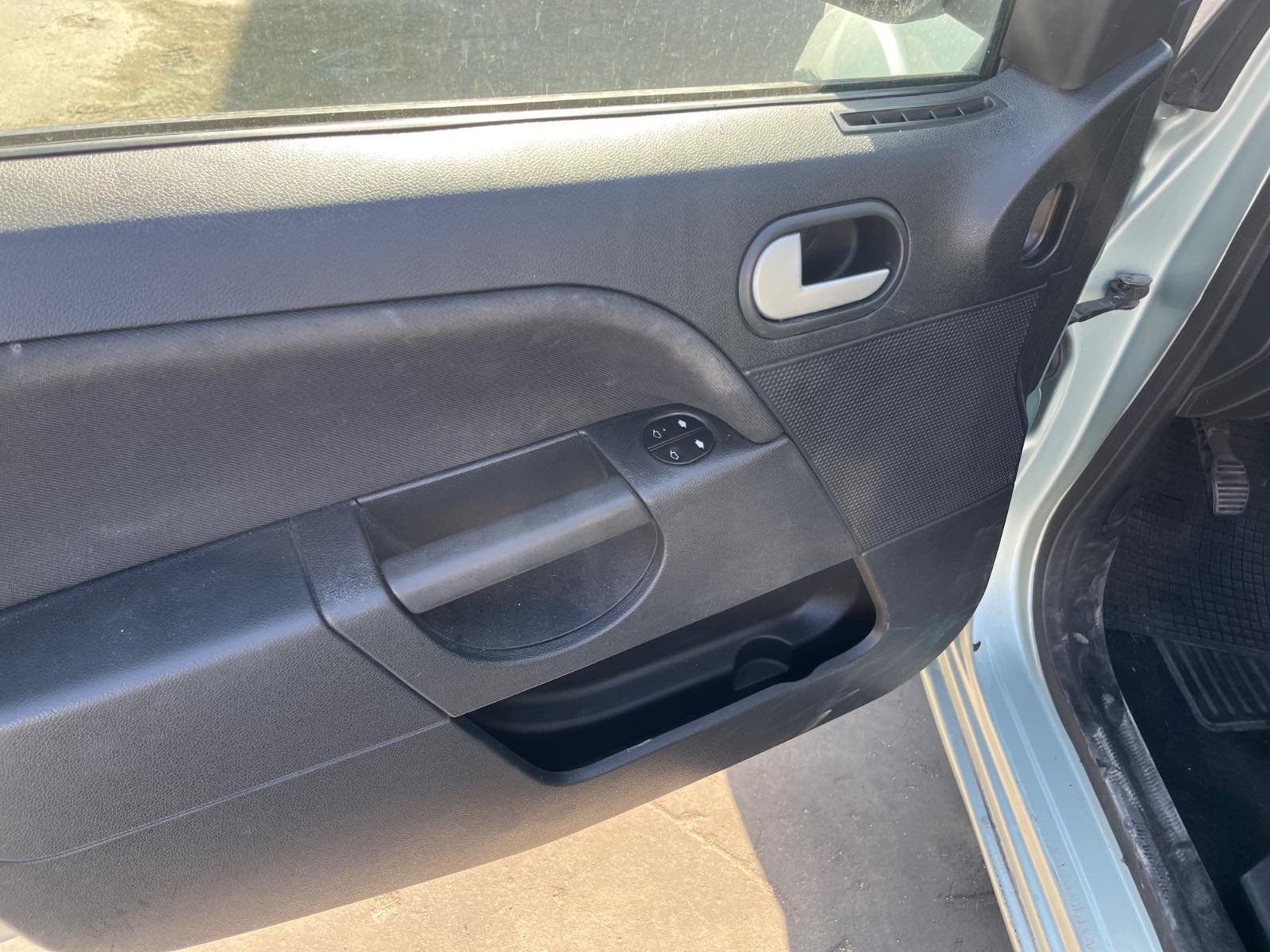 AMORTIGUADORES MALETERO / PORTON FORD FIESTA (CBK) - recambio desguace - vista 3
