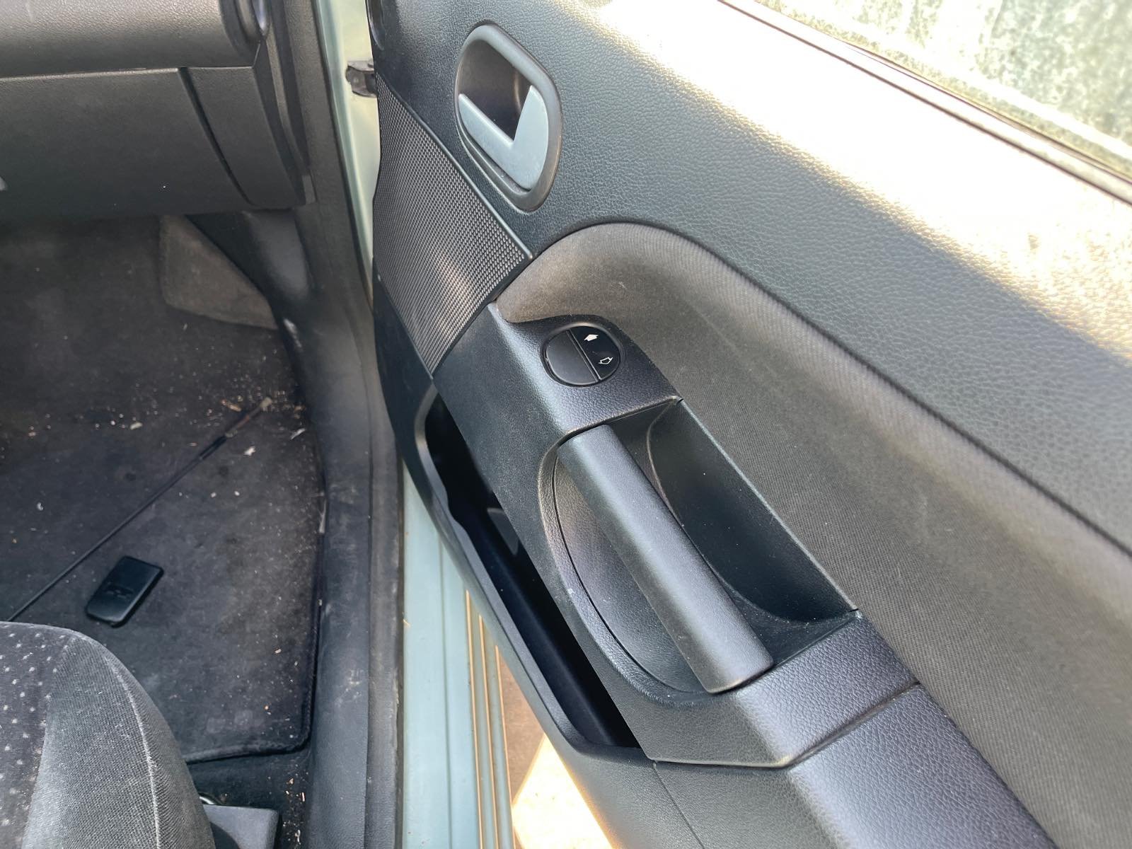 AMORTIGUADORES MALETERO / PORTON FORD FIESTA (CBK) - recambio desguace - vista 10