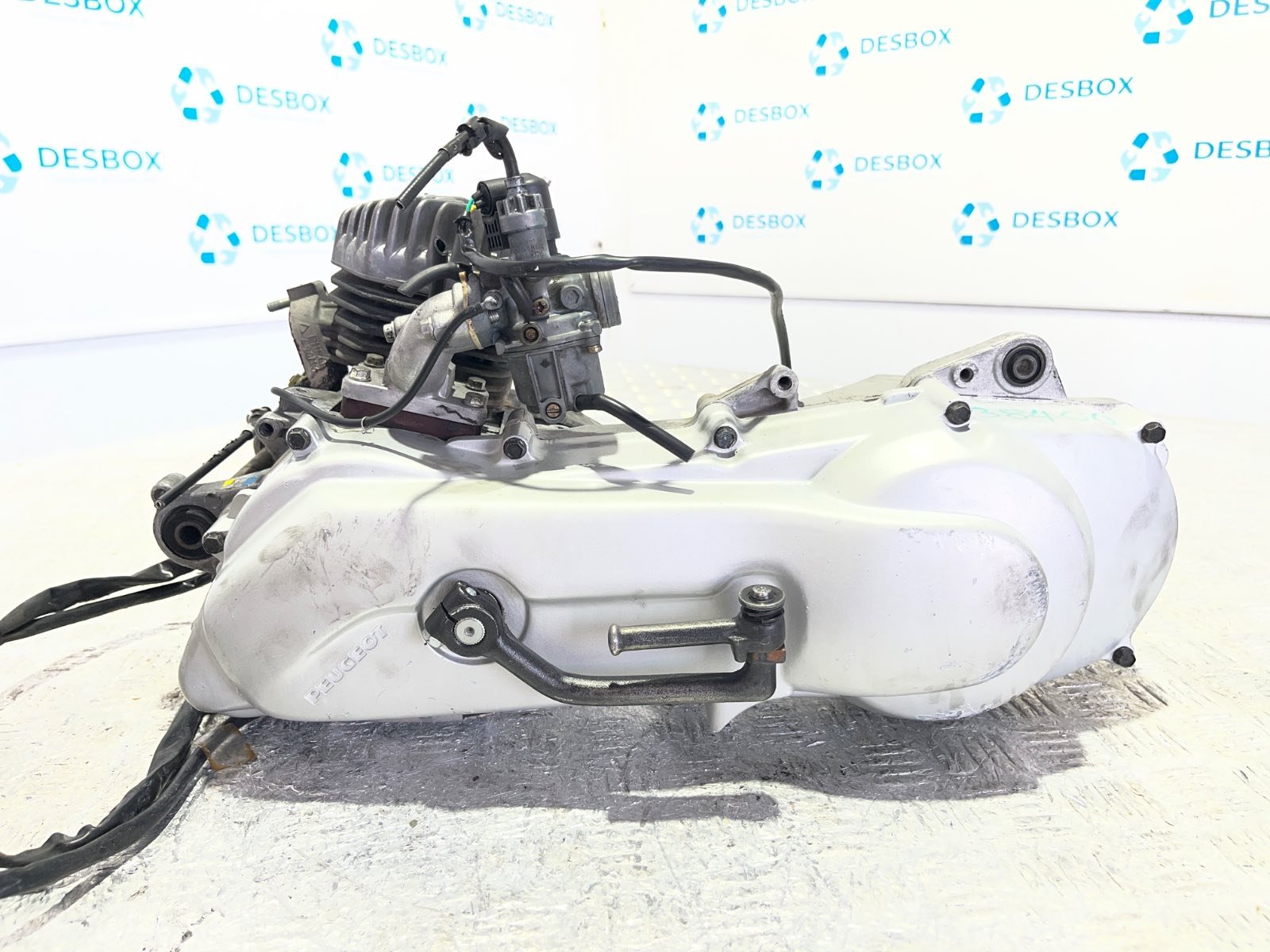 MOTOR  PEUGEOT TREKKER / TKR - recambio desguace - vista 4
