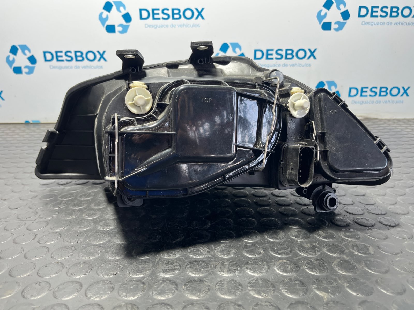 FARO DERECHO SEAT IBIZA (6L1) - recambio desguace - vista 4