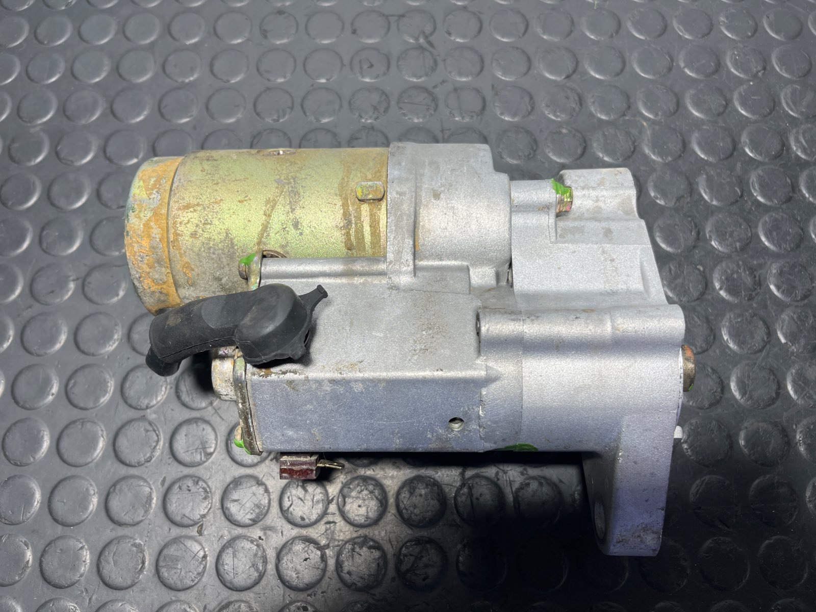 MOTOR ARRANQUE KIA CARNIVAL - recambio desguace - vista 4