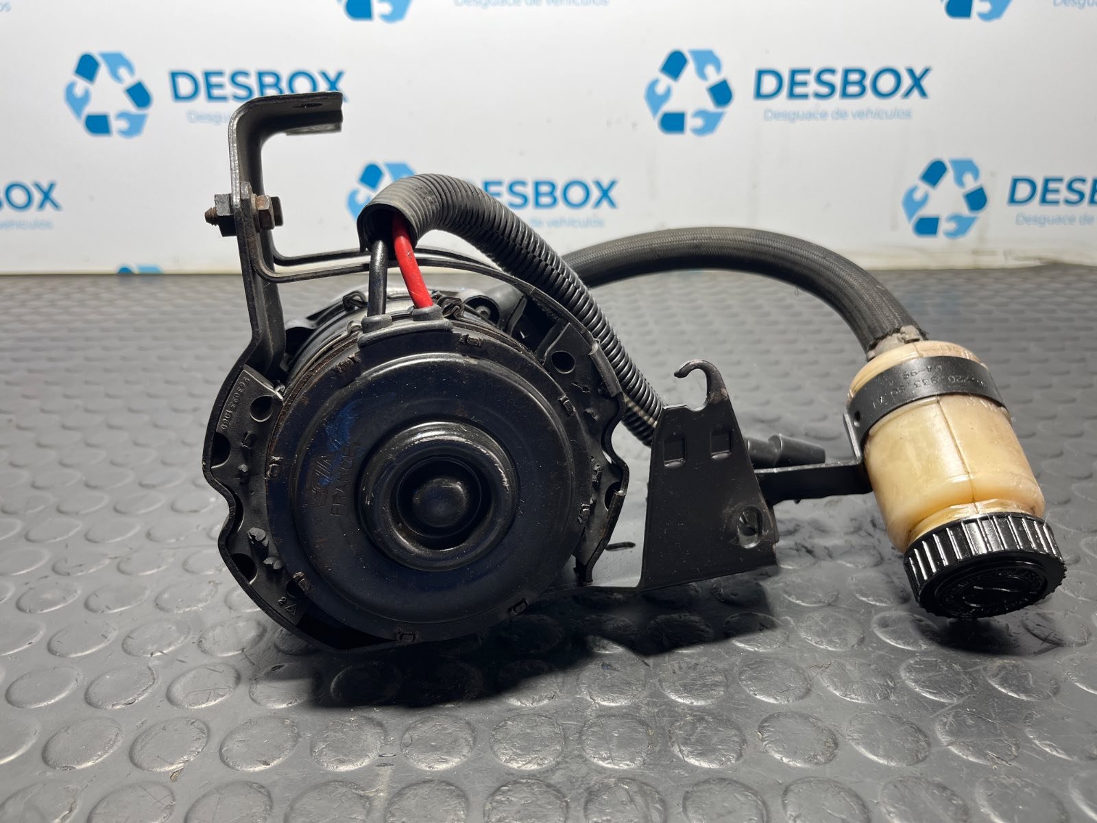 BOMBA DIRECCION PEUGEOT 106 (S2) - recambio desguace - vista 5