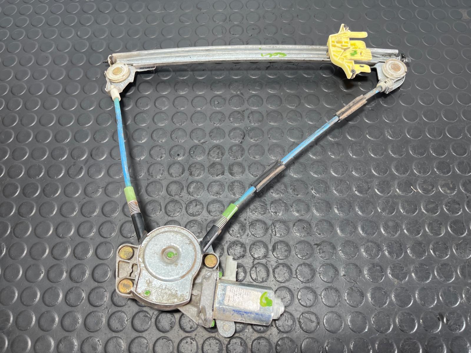 ELEVALUNAS TRASERO DERECHO CITROEN XSARA PICASSO - recambio desguace - vista 2