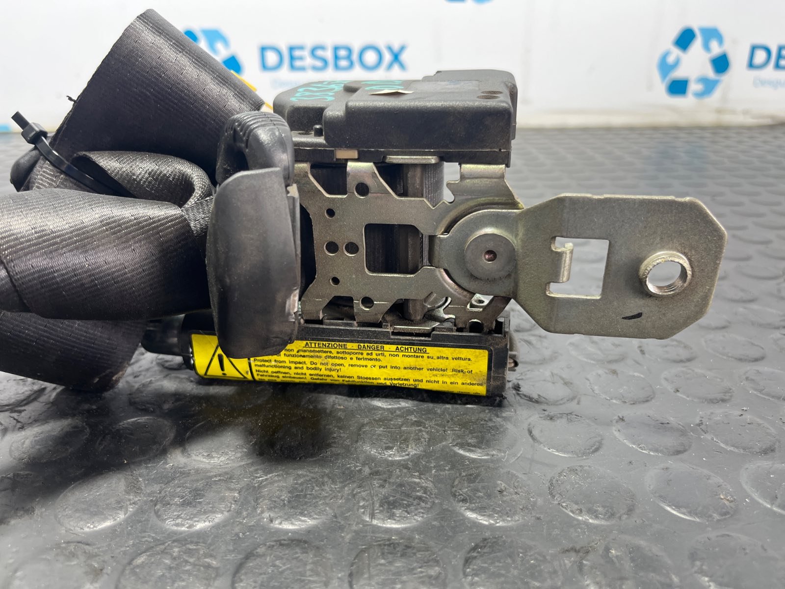 CINTURON DELANTERO DERECHO IVECO DAILY VI Caja/Chasis - recambio desguace - vista 2