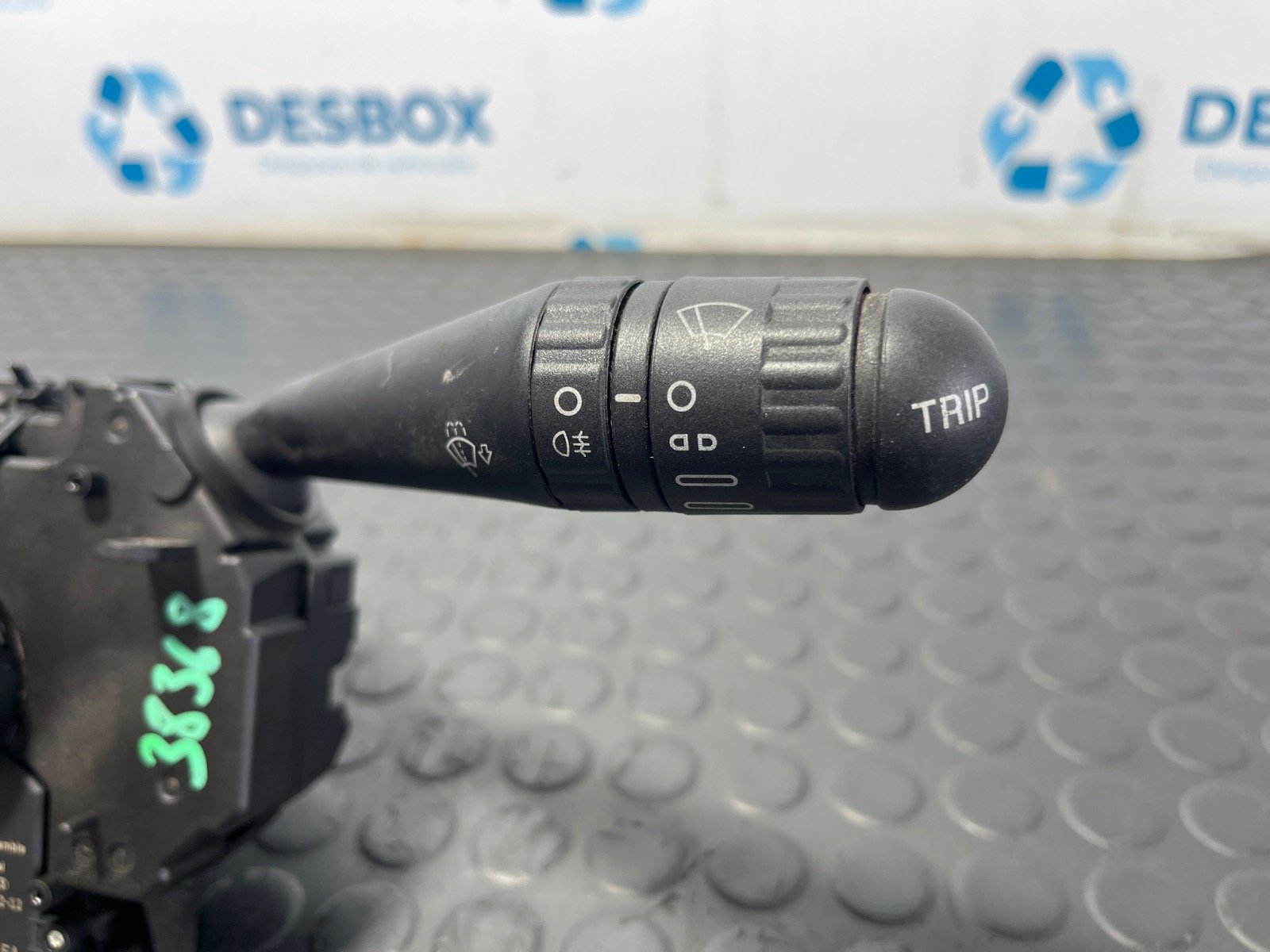 MANDO MULTIFUNCION IVECO DAILY VI Caja/Chasis - recambio desguace - vista 3