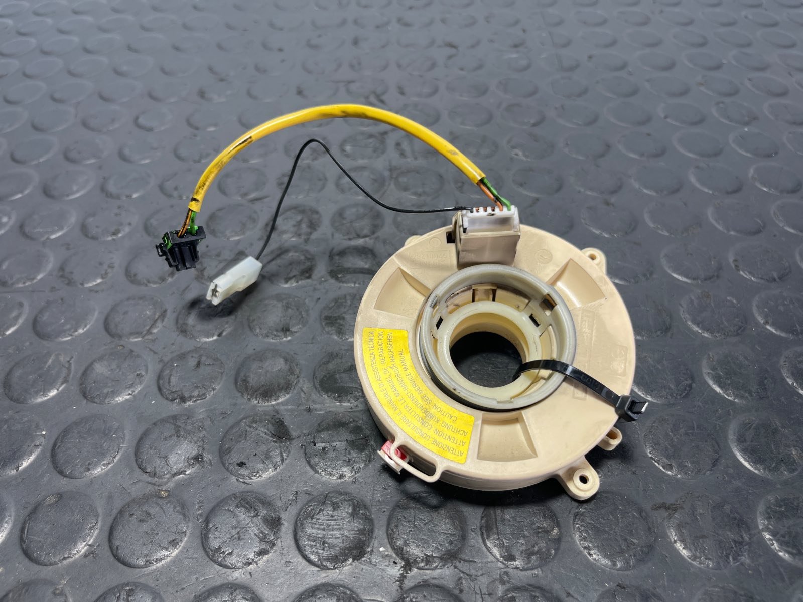ANILLO AIRBAG IVECO DAILY VI Caja/Chasis - recambio desguace