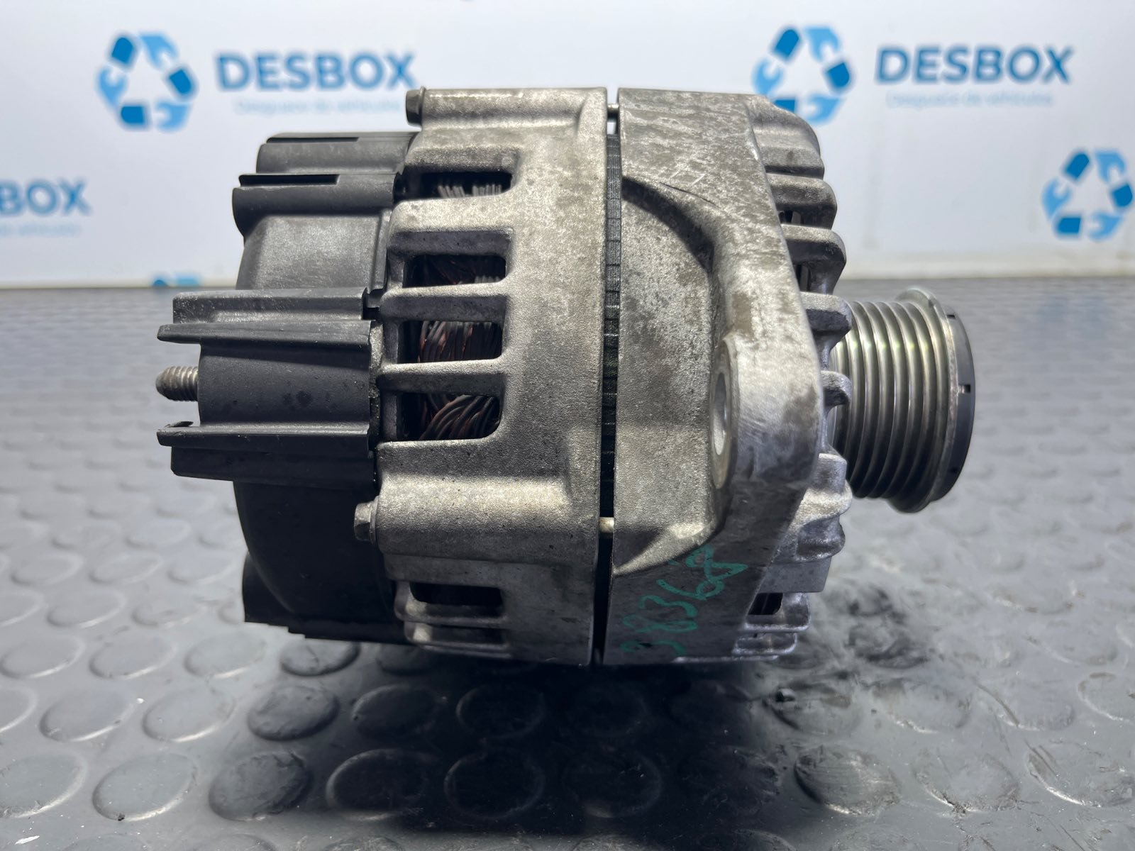 ALTERNADOR IVECO DAILY VI Caja/Chasis - recambio desguace - vista 4