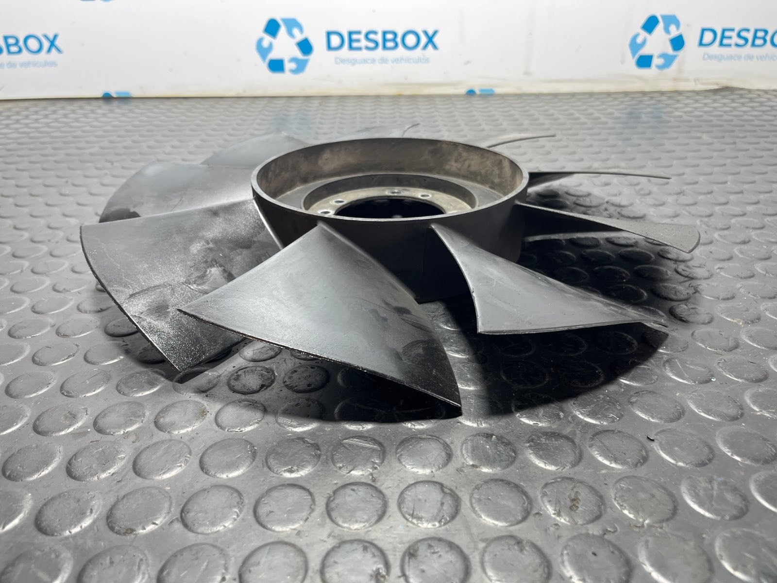 VENTILADOR VISCOSO MOTOR IVECO DAILY VI Caja/Chasis - recambio desguace - vista 2