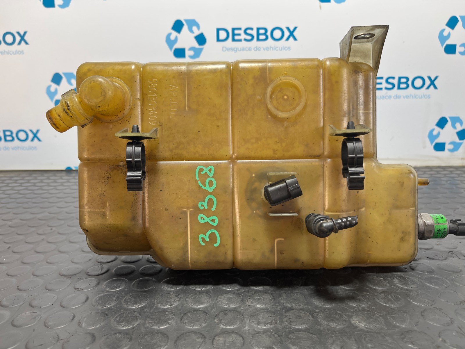 DEPOSITO EXPANSION IVECO DAILY VI Caja/Chasis - recambio desguace