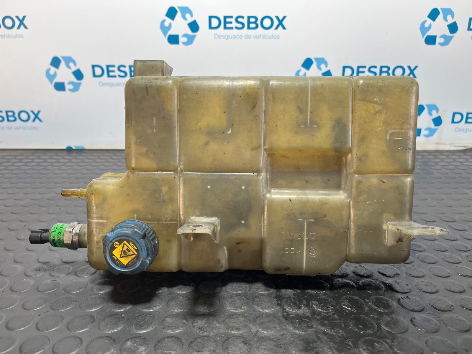 DEPOSITO EXPANSION IVECO DAILY VI Caja/Chasis - recambio desguace - vista 6