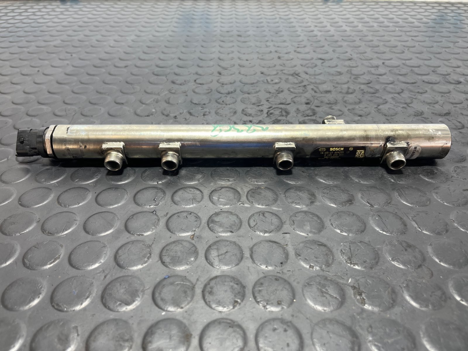 RAMPA INYECTORA IVECO DAILY VI Caja/Chasis - recambio desguace - vista 2