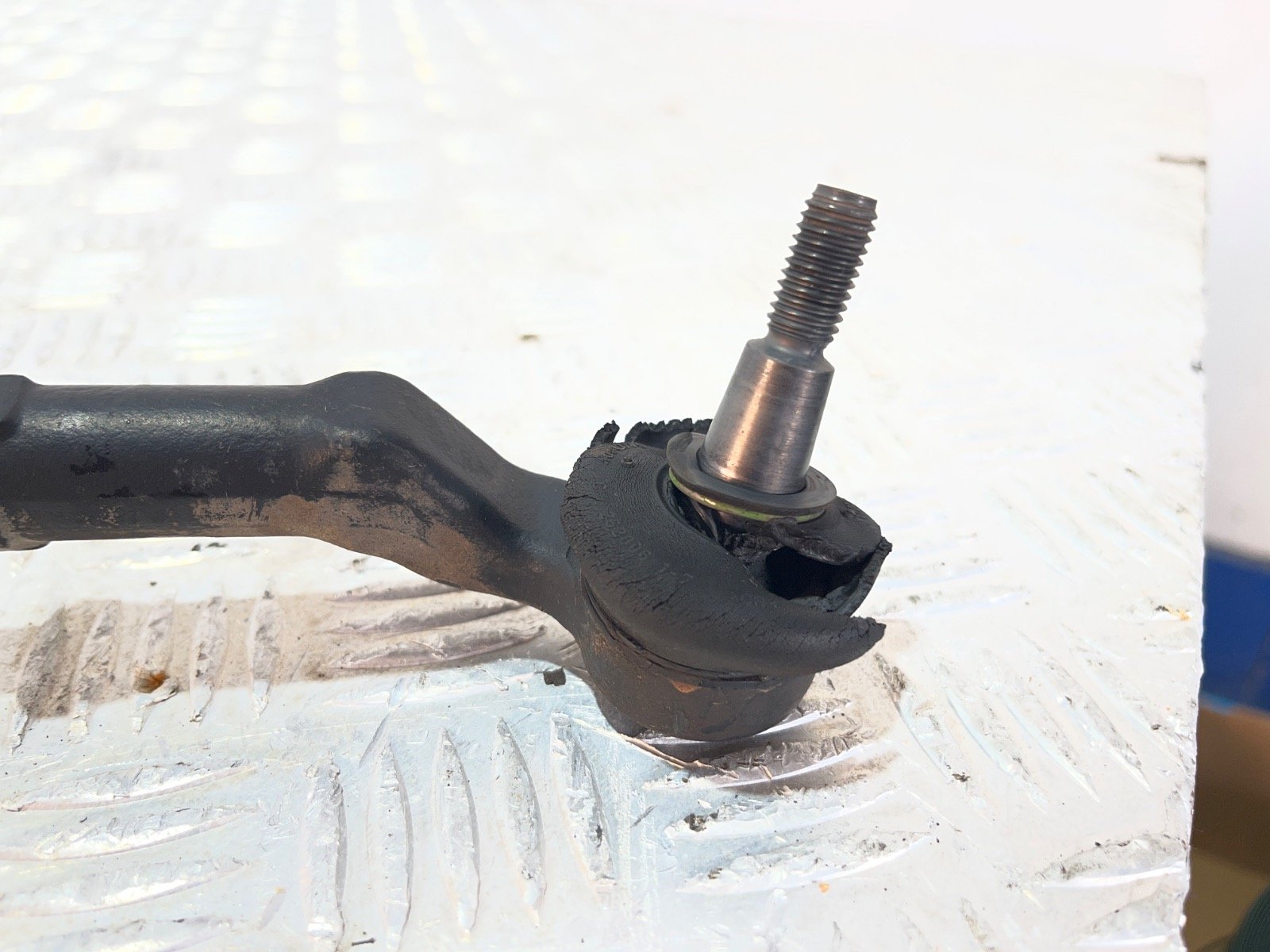 CREMALLERA DIRECCION FORD FOCUS C-MAX (CAP) - recambio desguace - vista 7