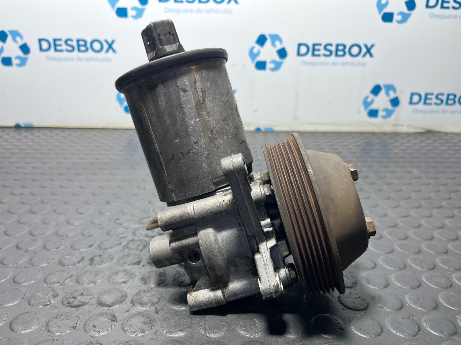BOMBA DIRECCION MERCEDES-BENZ CLASE S (W126) BERLINA+COUPE - recambio desguace - vista 4