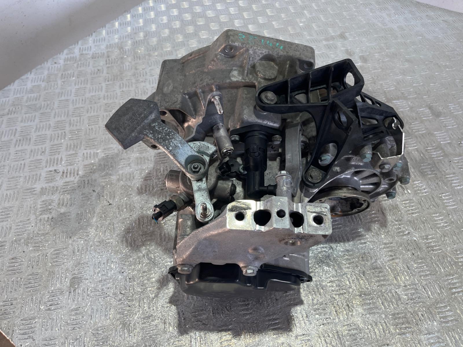 CAJA CAMBIOS SEAT LEON (1P1) - recambio desguace - vista 4