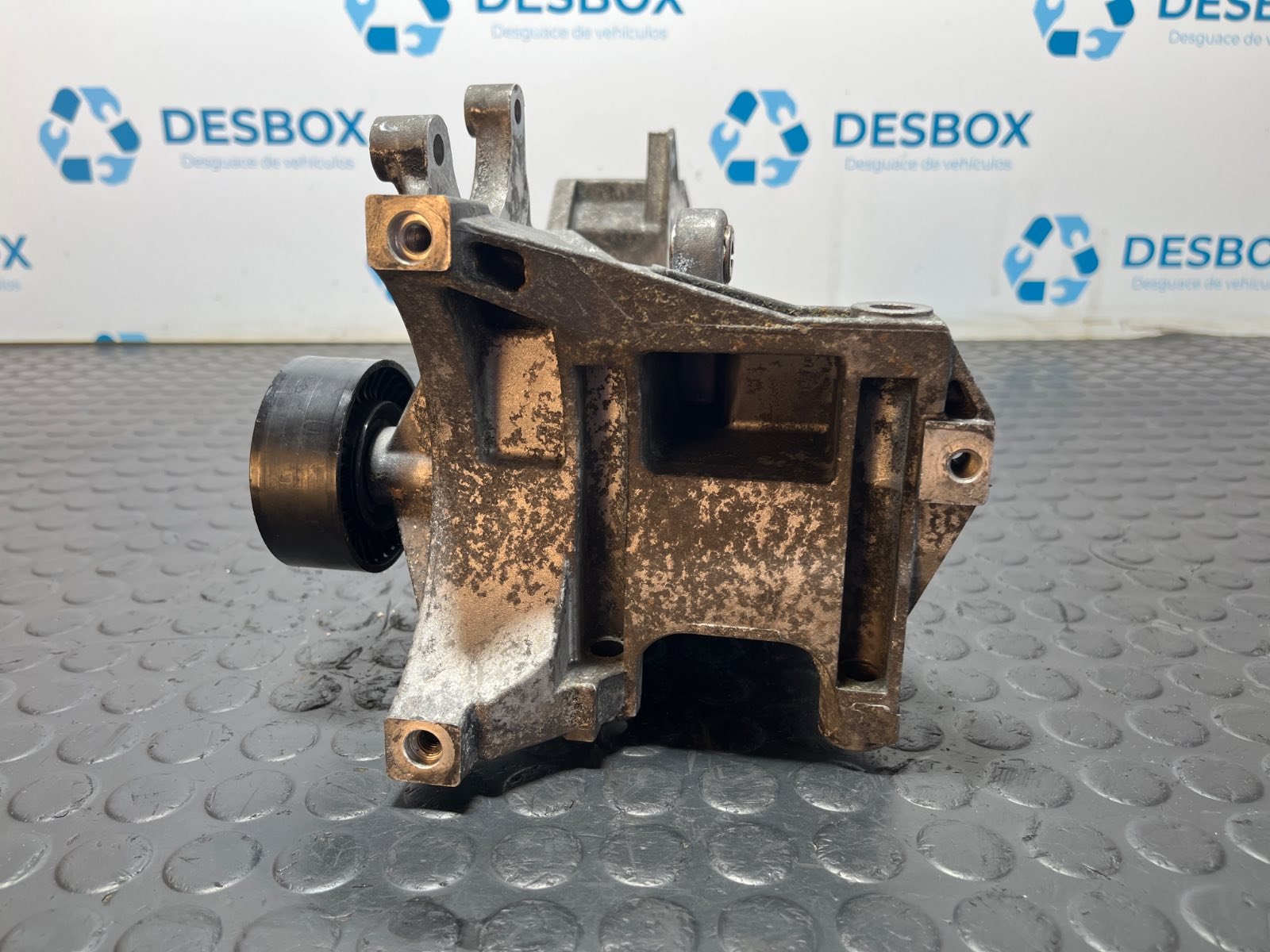 SOPORTE ALTERNADOR AUDI Q5 (8R) - recambio desguace - vista 5