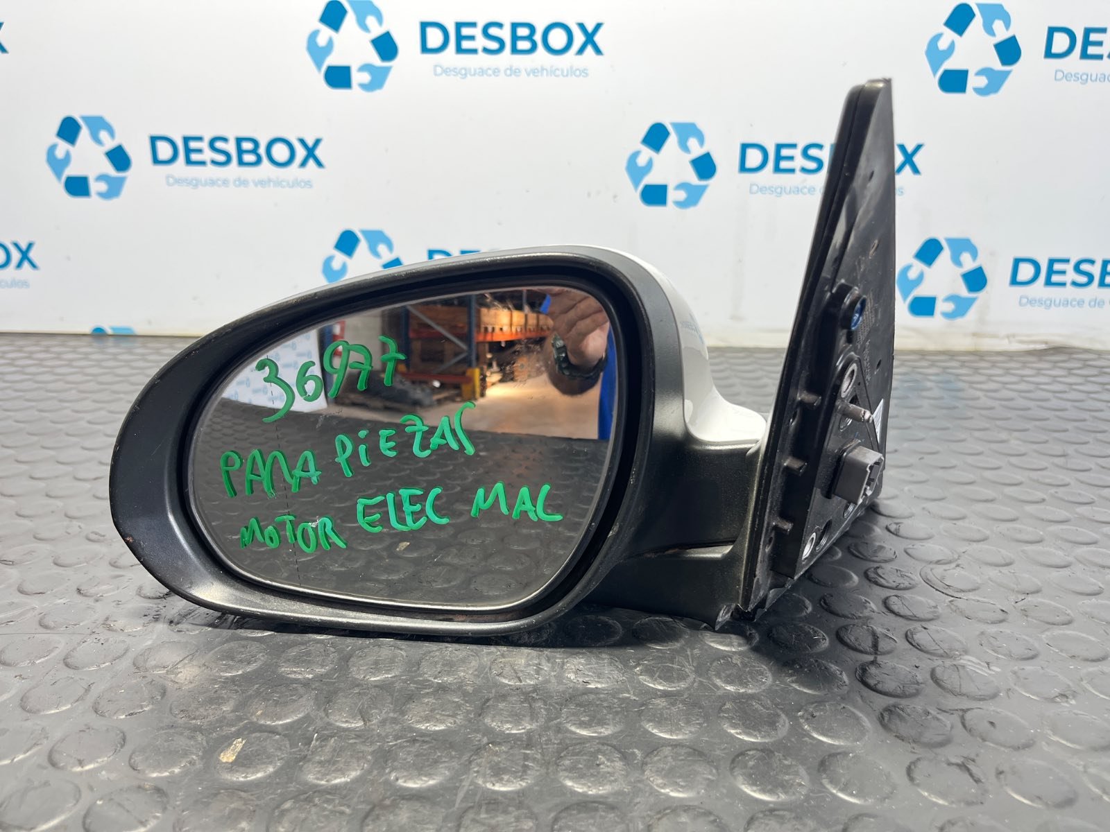 RETROVISOR IZQUIERDO HYUNDAI I30 - recambio desguace