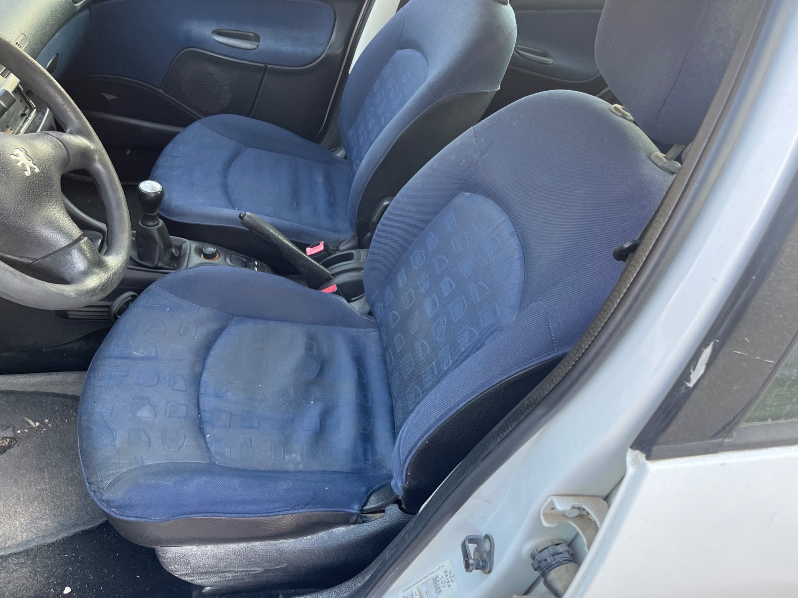 PUERTA TRASERA IZQUIERDA PEUGEOT 206 BERLINA - recambio desguace - vista 5