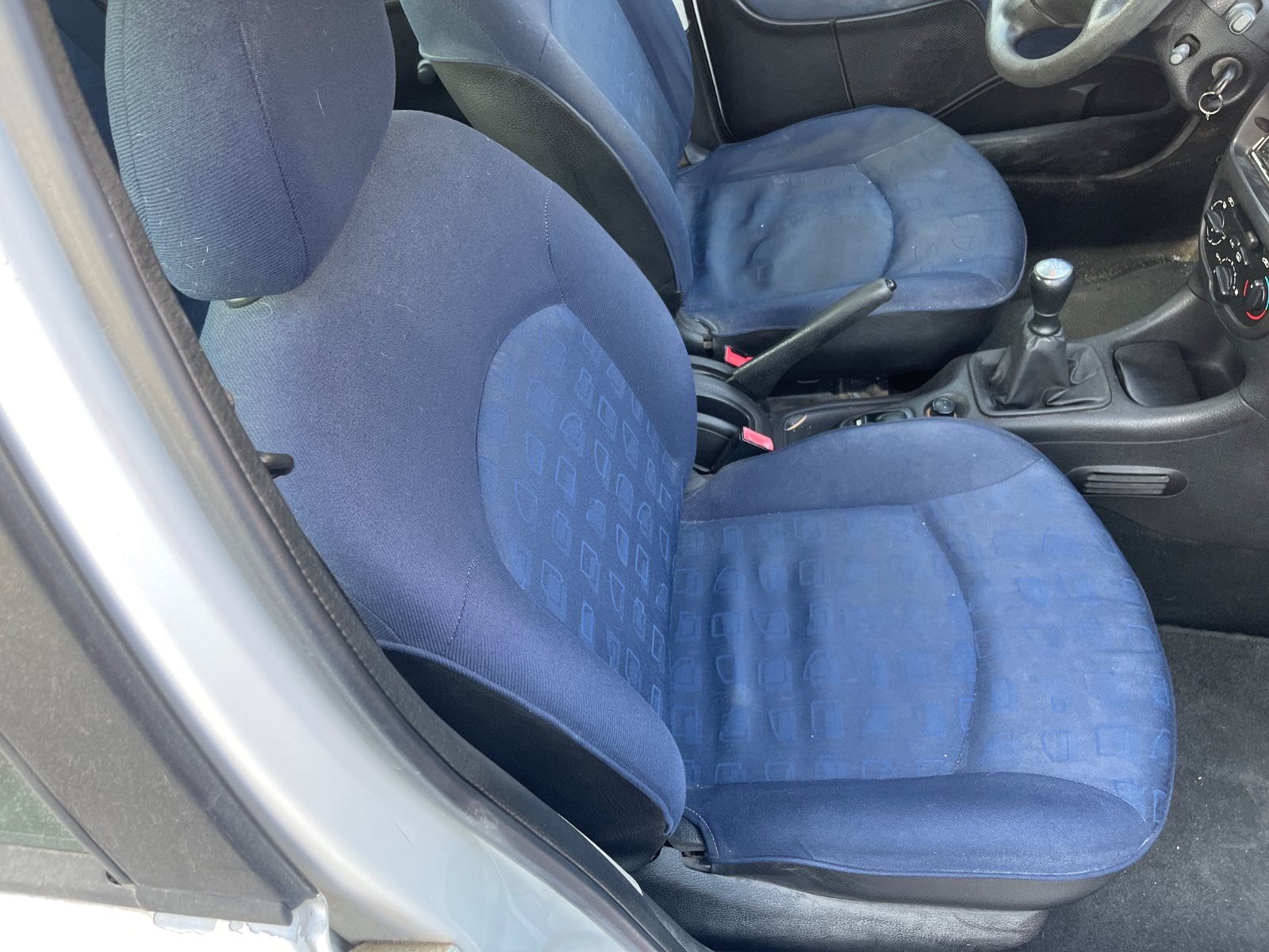 PUERTA TRASERA IZQUIERDA PEUGEOT 206 BERLINA - recambio desguace - vista 11