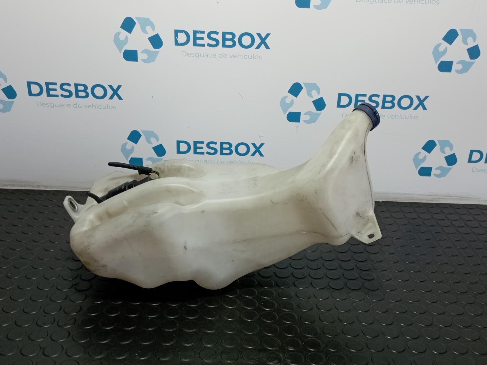 DEPOSITO LIMPIA IVECO DAILY VI Caja/Chasis - recambio desguace - vista 2