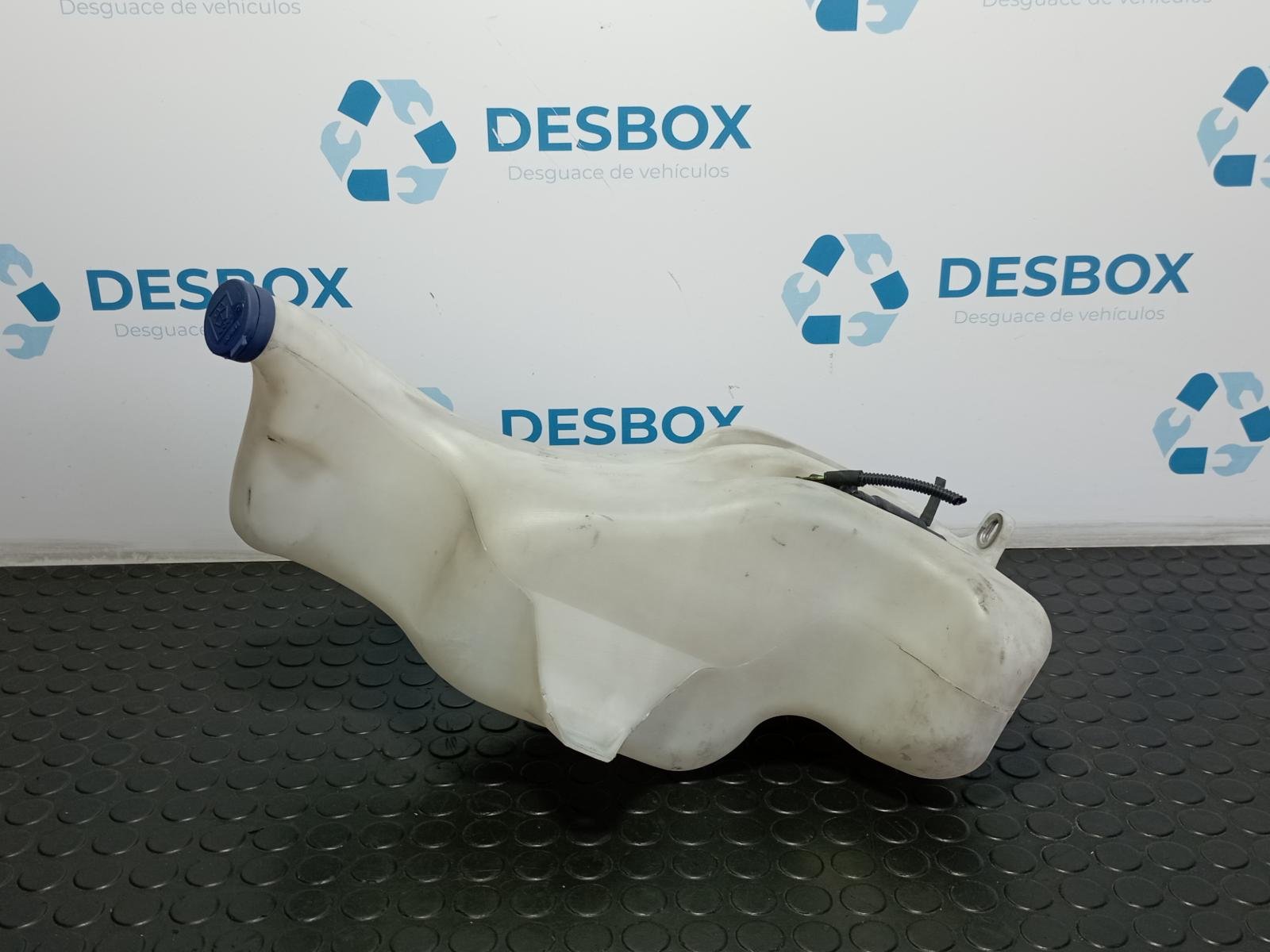 DEPOSITO LIMPIA IVECO DAILY VI Caja/Chasis - recambio desguace - vista 3