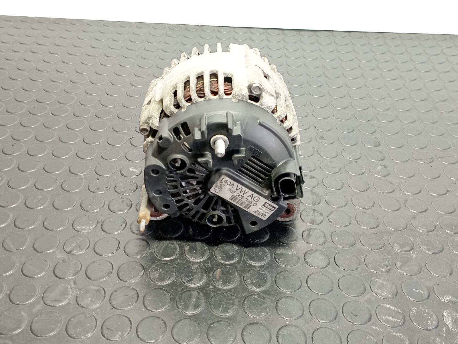 ALTERNADOR SEAT LEON (1P1) - recambio desguace - vista 4