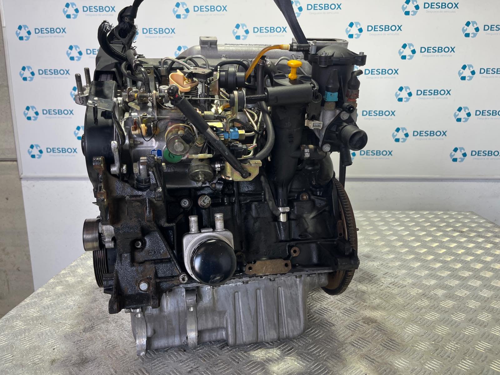 MOTOR PEUGEOT 306 Hatchback - recambio desguace - vista 4