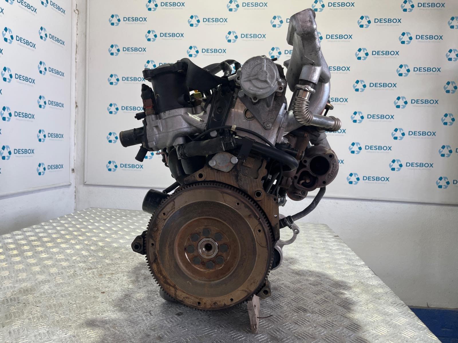 MOTOR PEUGEOT 306 Hatchback - recambio desguace - vista 2