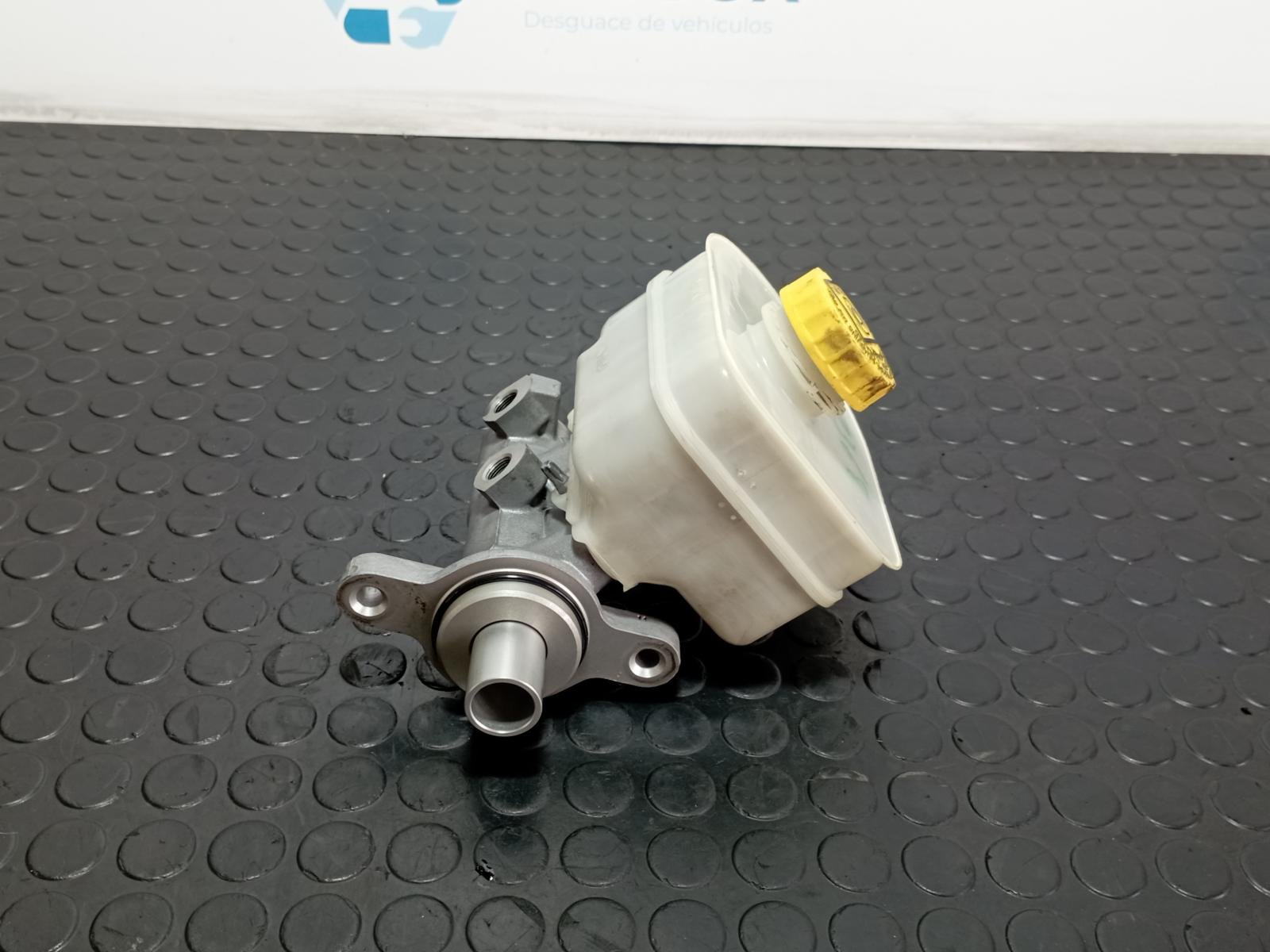 BOMBA FRENO IVECO DAILY VI Caja/Chasis - recambio desguace