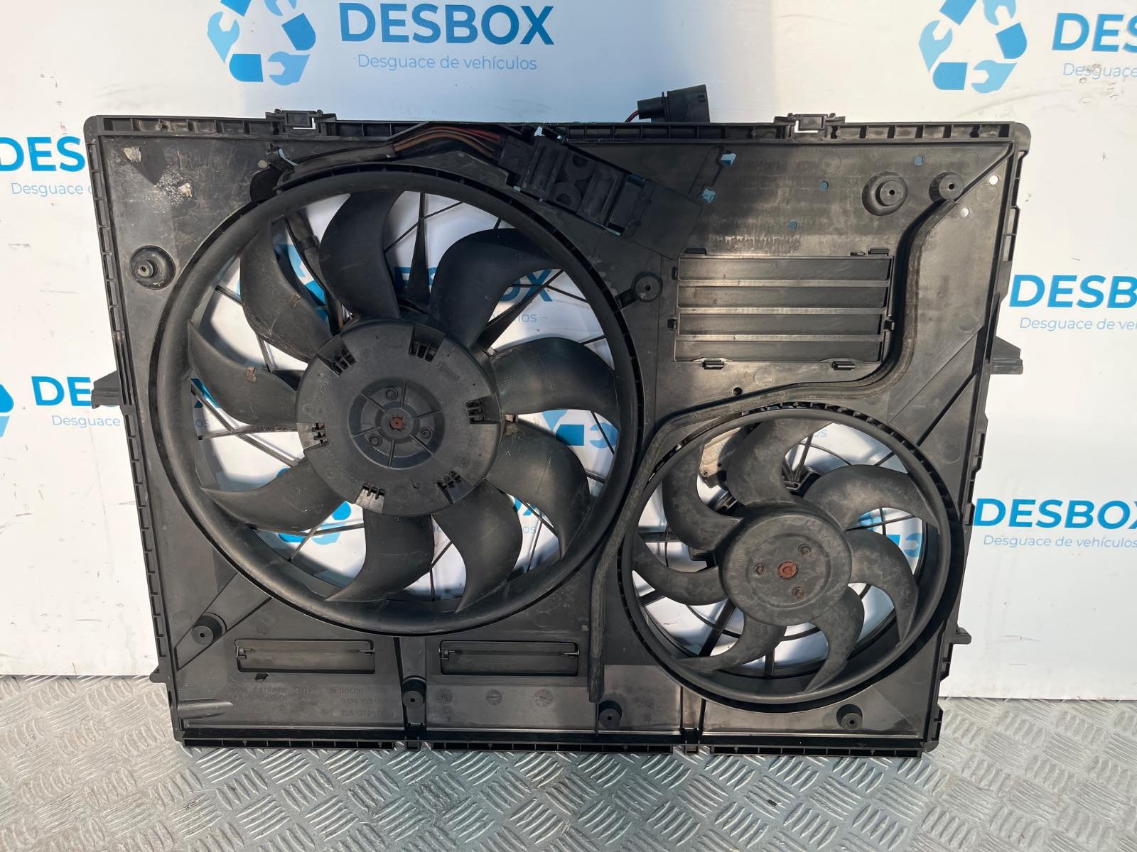 ELECTROVENTILADOR VOLKSWAGEN TOUAREG (7LA) - recambio desguace - vista 2