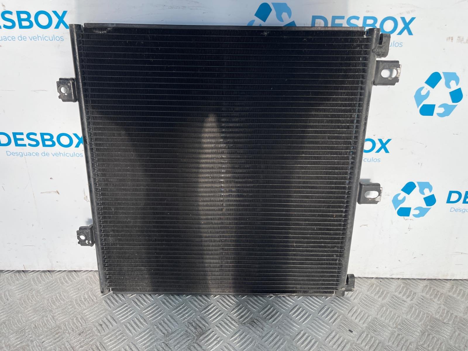 CONDENSADOR / RADIADOR  AIRE ACONDICIONADO RENAULT 42AEA10 - recambio desguace - vista 3