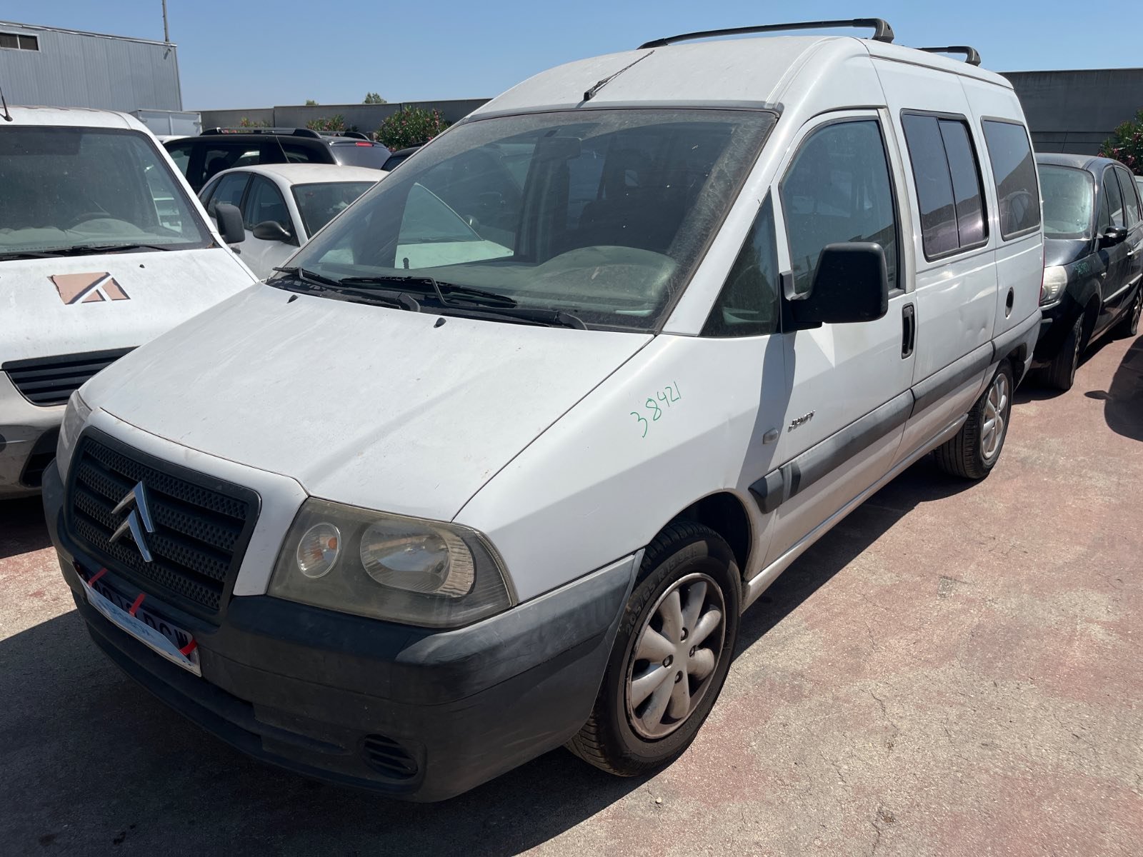 PARAGOLPES DELANTERO FIAT SCUDO COMBI (272) - recambio desguace - vista 3
