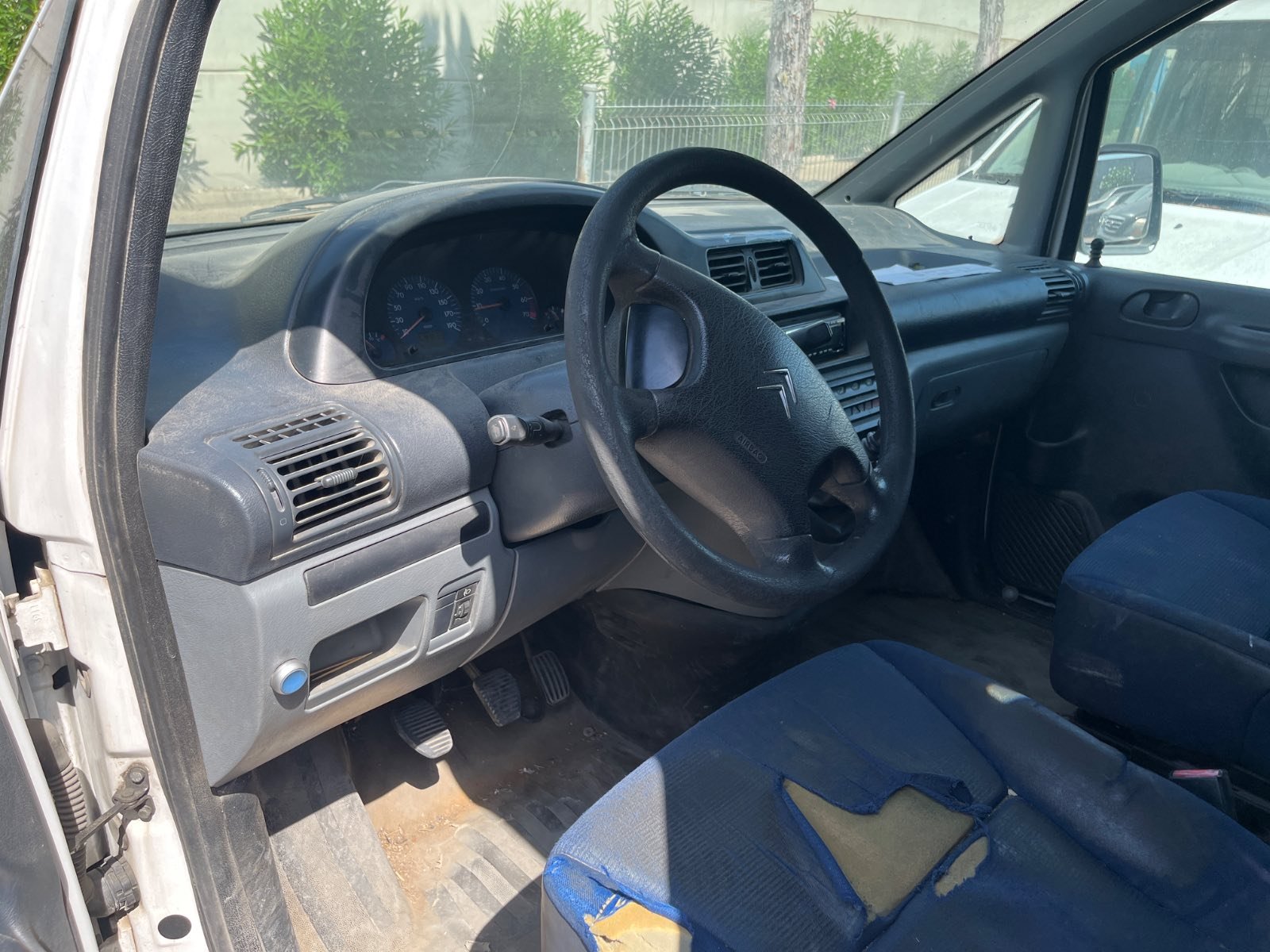 PARAGOLPES DELANTERO FIAT SCUDO COMBI (272) - recambio desguace - vista 4