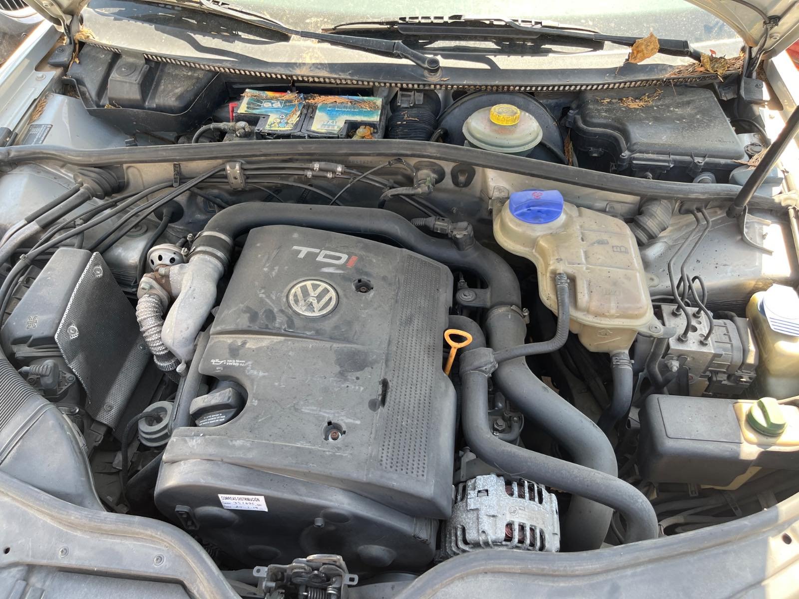 COMPRESOR AIRE ACONDICIONADO VOLKSWAGEN PASSAT BERLINA (3B2) - recambio desguace - vista 12