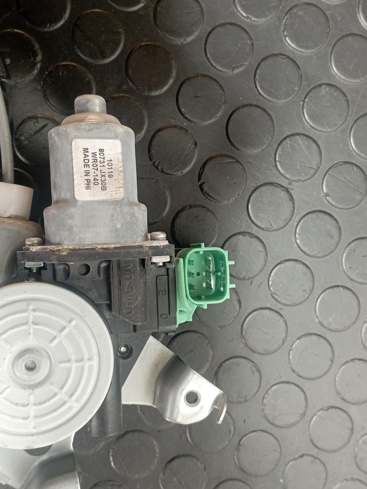 ELEVALUNAS DELANTERO IZQUIERDO NISSAN JUKE (F15) - recambio desguace - vista 2