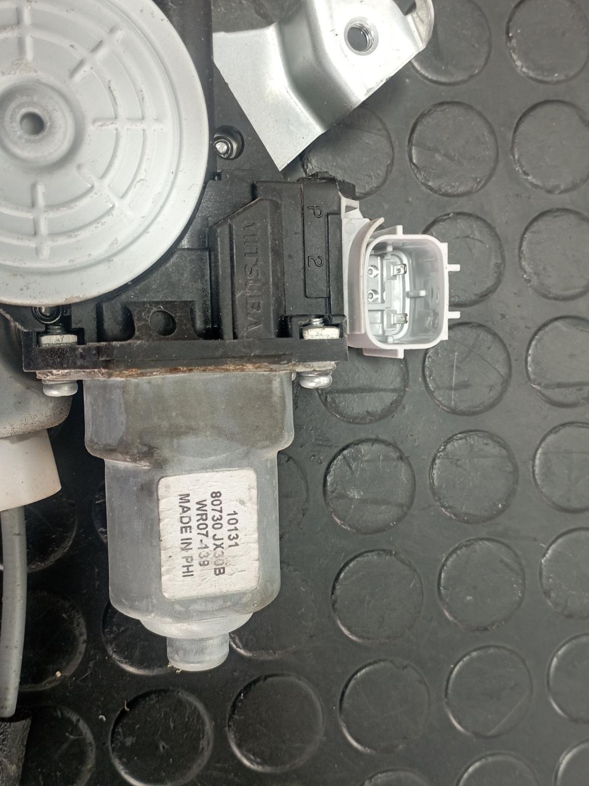 ELEVALUNAS DELANTERO DERECHO NISSAN JUKE (F15) - recambio desguace - vista 3
