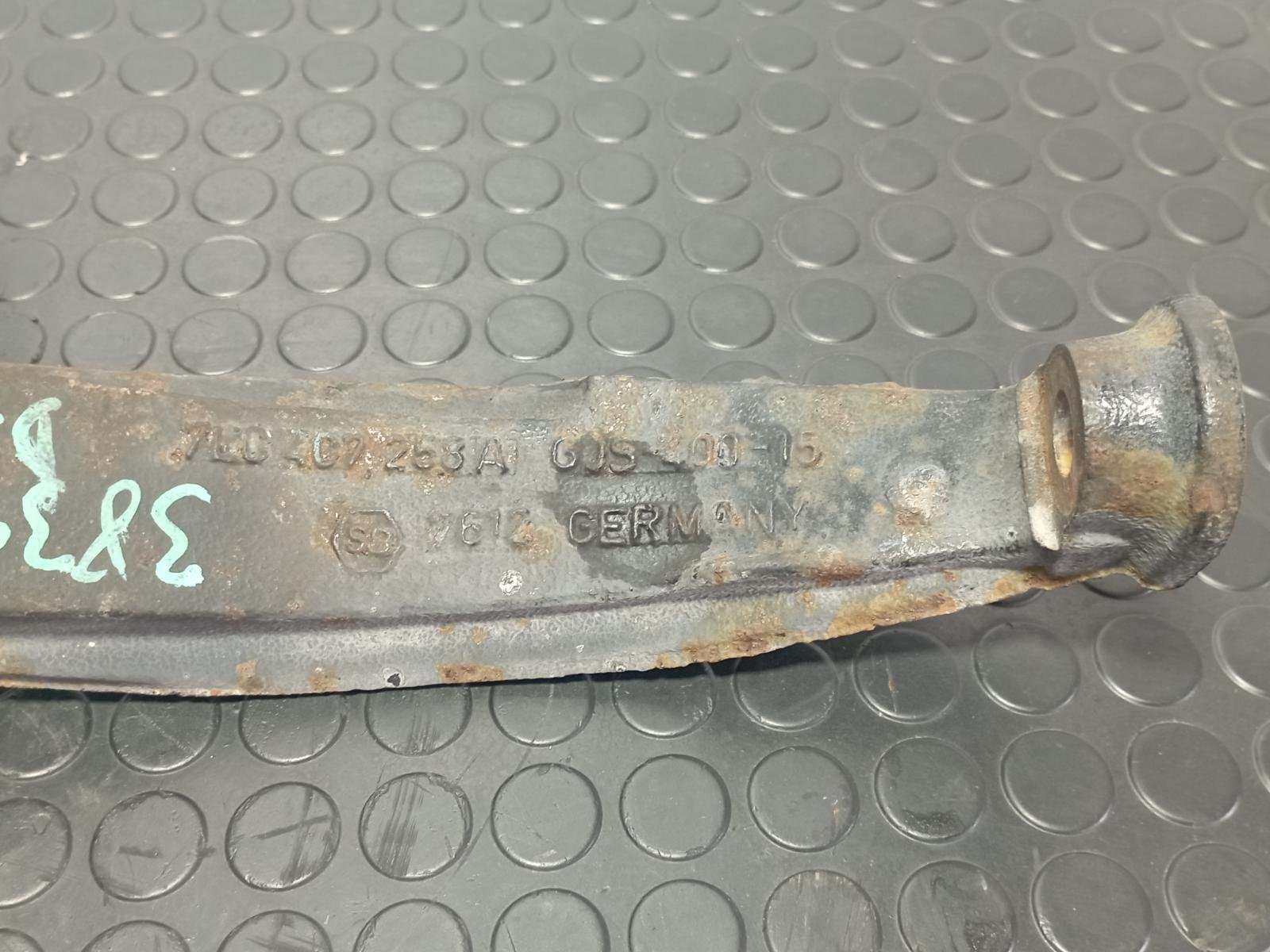 MANGUETA DELANTERA DERECHA VOLKSWAGEN TOUAREG (7LA) - recambio desguace - vista 4
