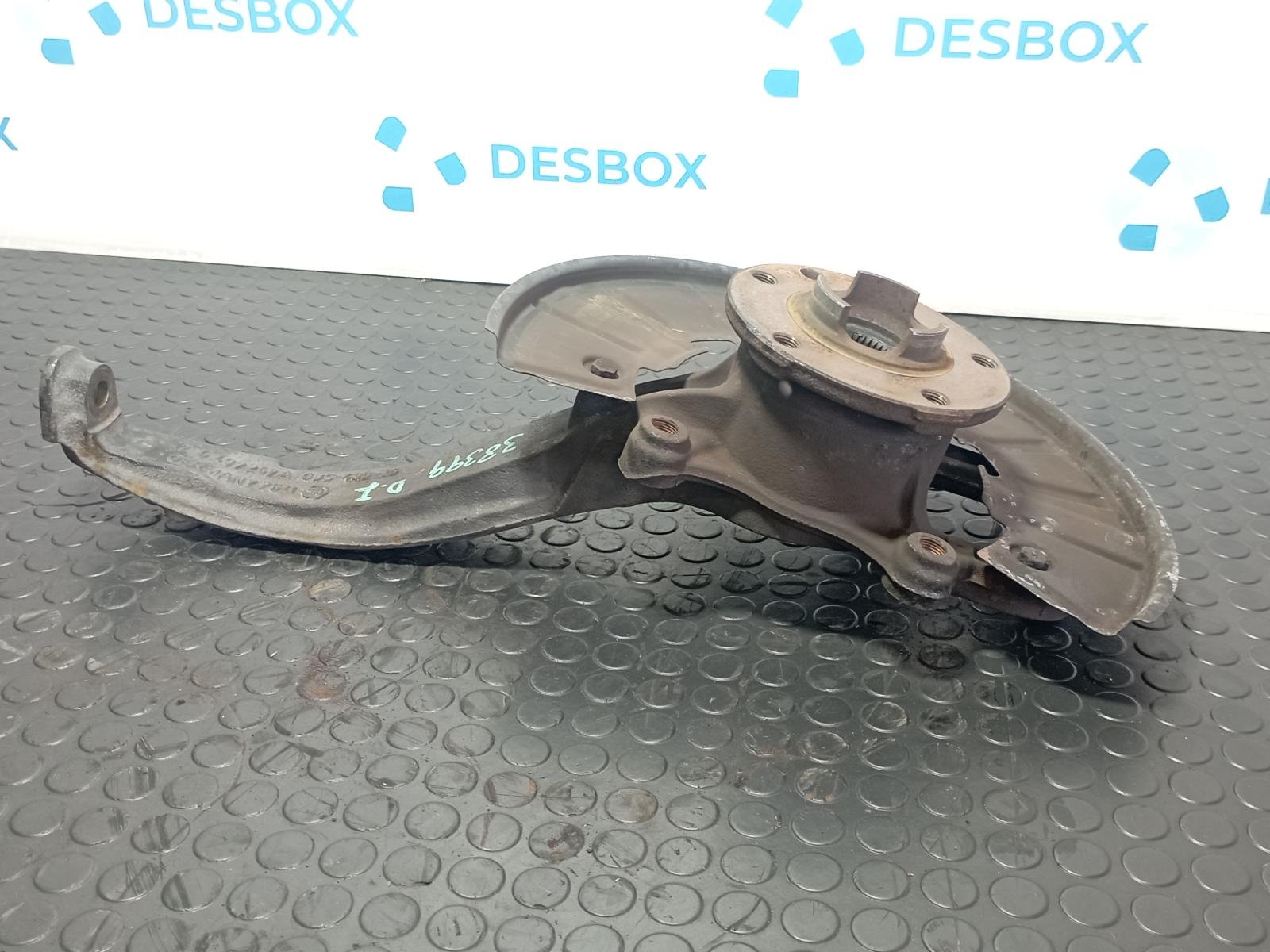 MANGUETA DELANTERA IZQUIERDA VOLKSWAGEN TOUAREG (7LA) - recambio desguace