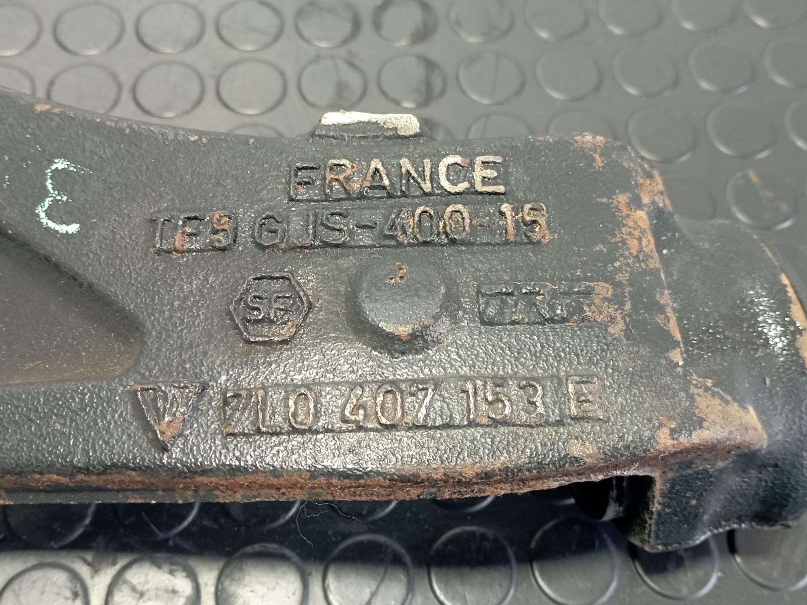 BRAZO IZQUIERDO INFERIOR DELANTERO VOLKSWAGEN TOUAREG (7LA) - recambio desguace - vista 3