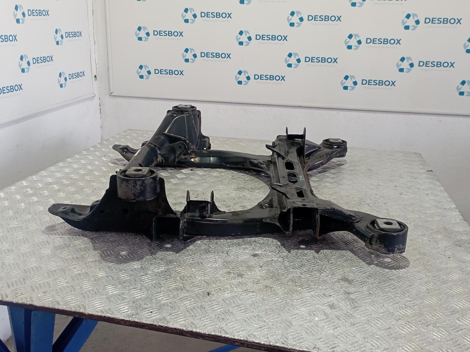 PUENTE DELANTERO VOLKSWAGEN TOUAREG (7LA) - recambio desguace - vista 3