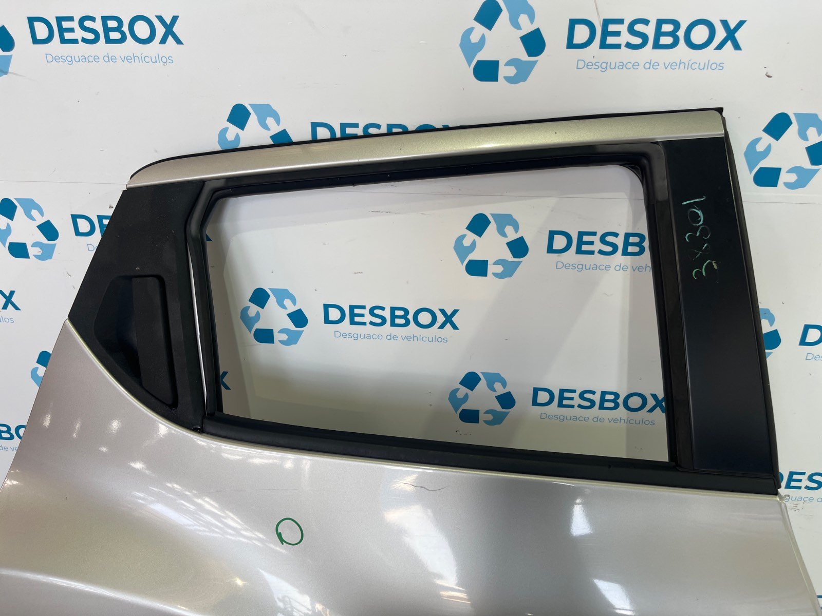 PUERTA TRASERA DERECHA NISSAN JUKE (F15) - recambio desguace - vista 3