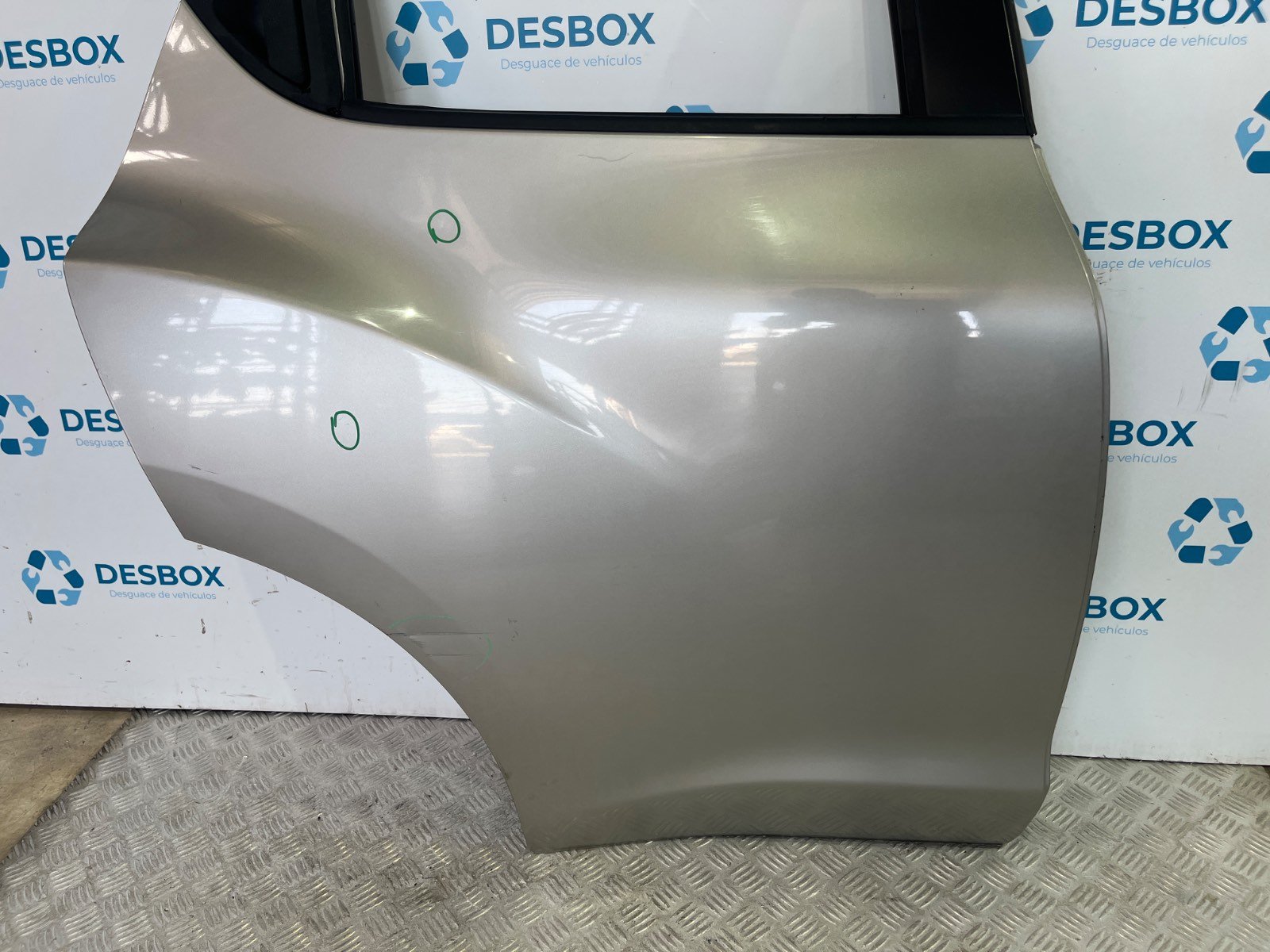 PUERTA TRASERA DERECHA NISSAN JUKE (F15) - recambio desguace - vista 4