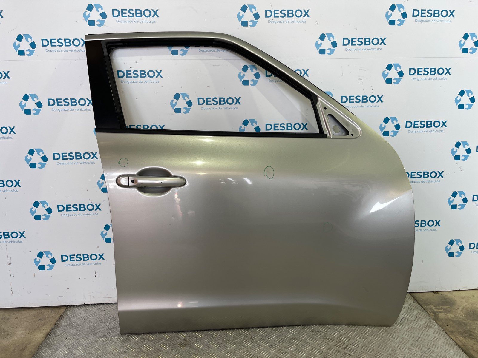 PUERTA DELANTERA DERECHA NISSAN JUKE (F15) - recambio desguace