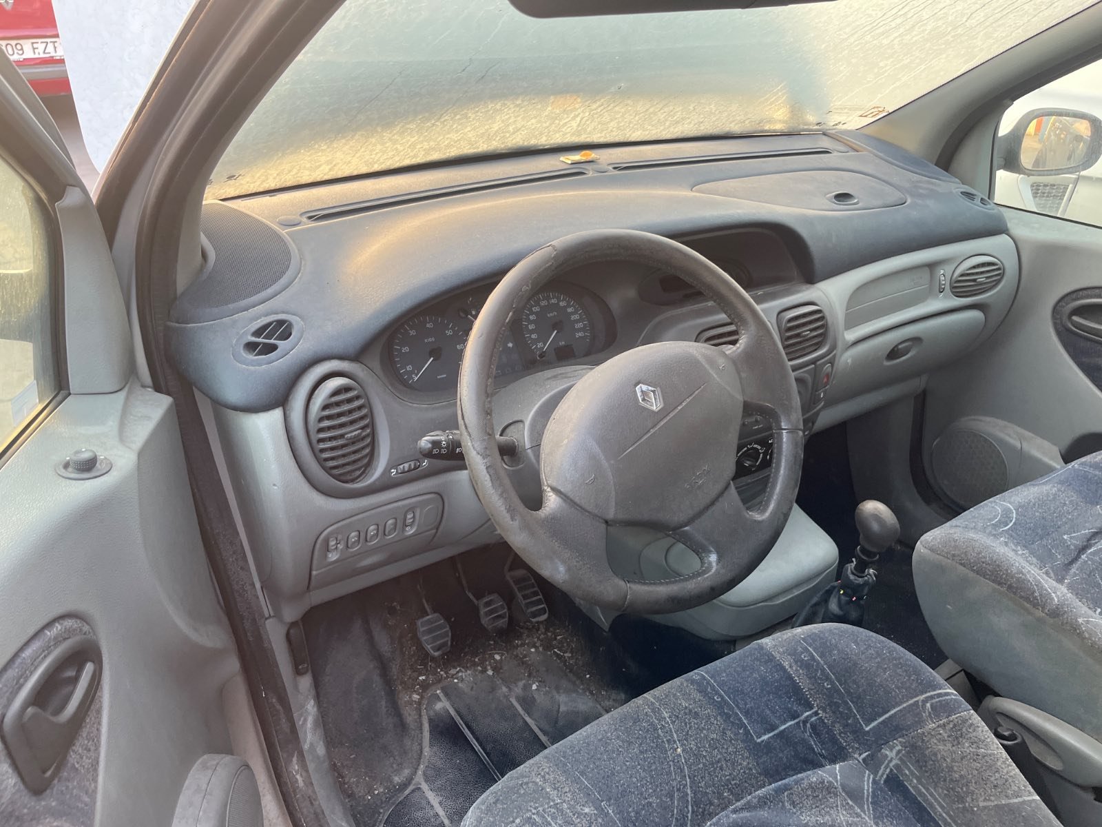 NEUMATICO REPUESTO RENAULT SCENIC (JA..) - recambio desguace - vista 4
