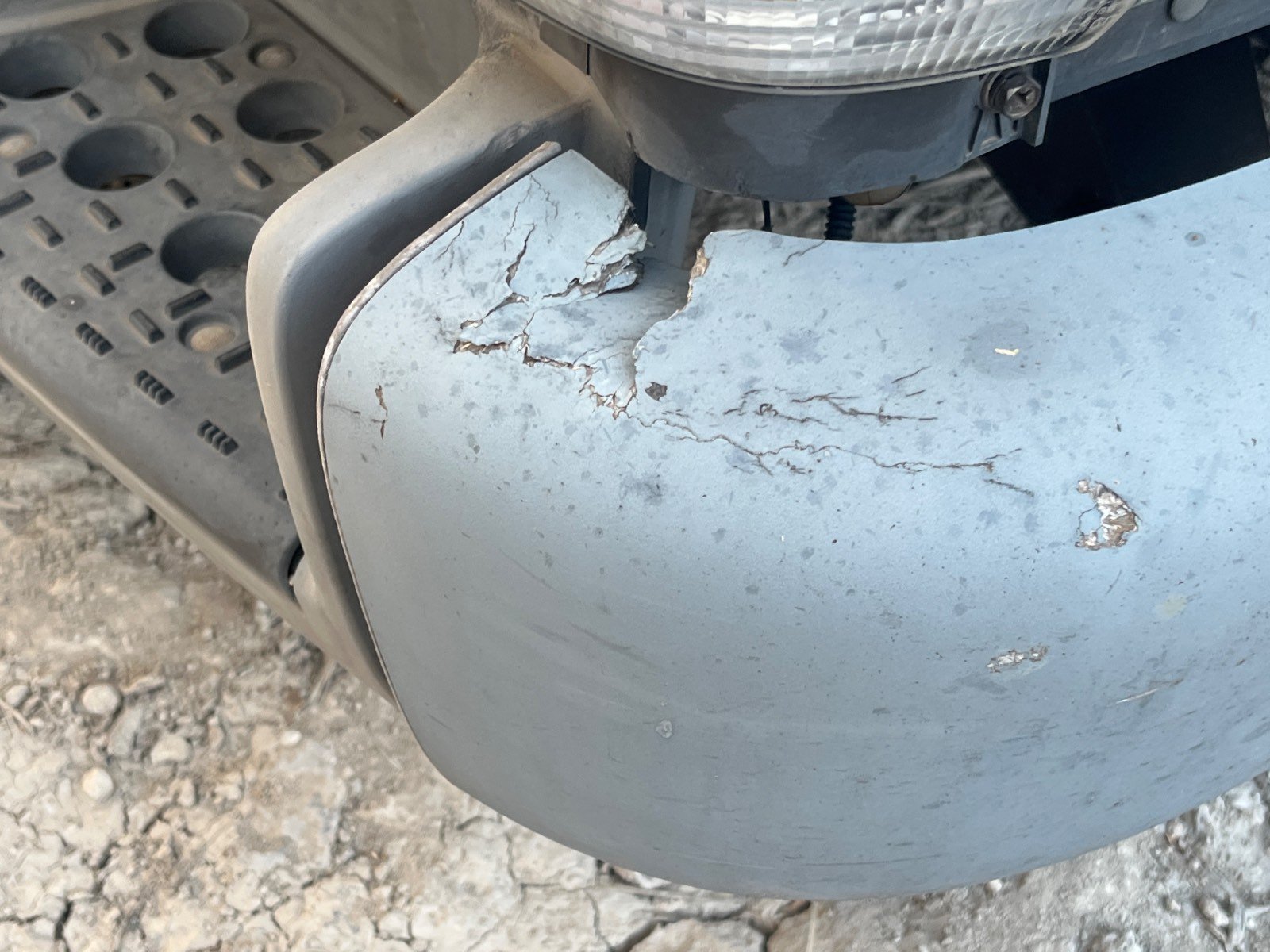 CERRADURA PUERTA TRASERA DERECHA NISSAN CABSTAR - recambio desguace - vista 4