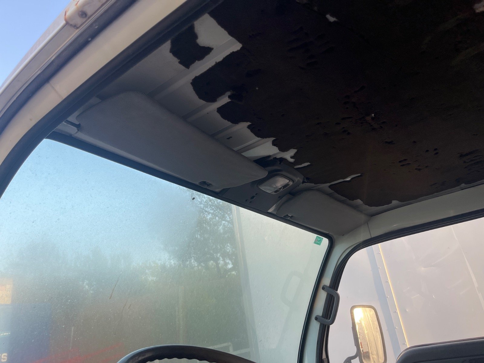 CERRADURA PUERTA TRASERA DERECHA NISSAN CABSTAR - recambio desguace - vista 8