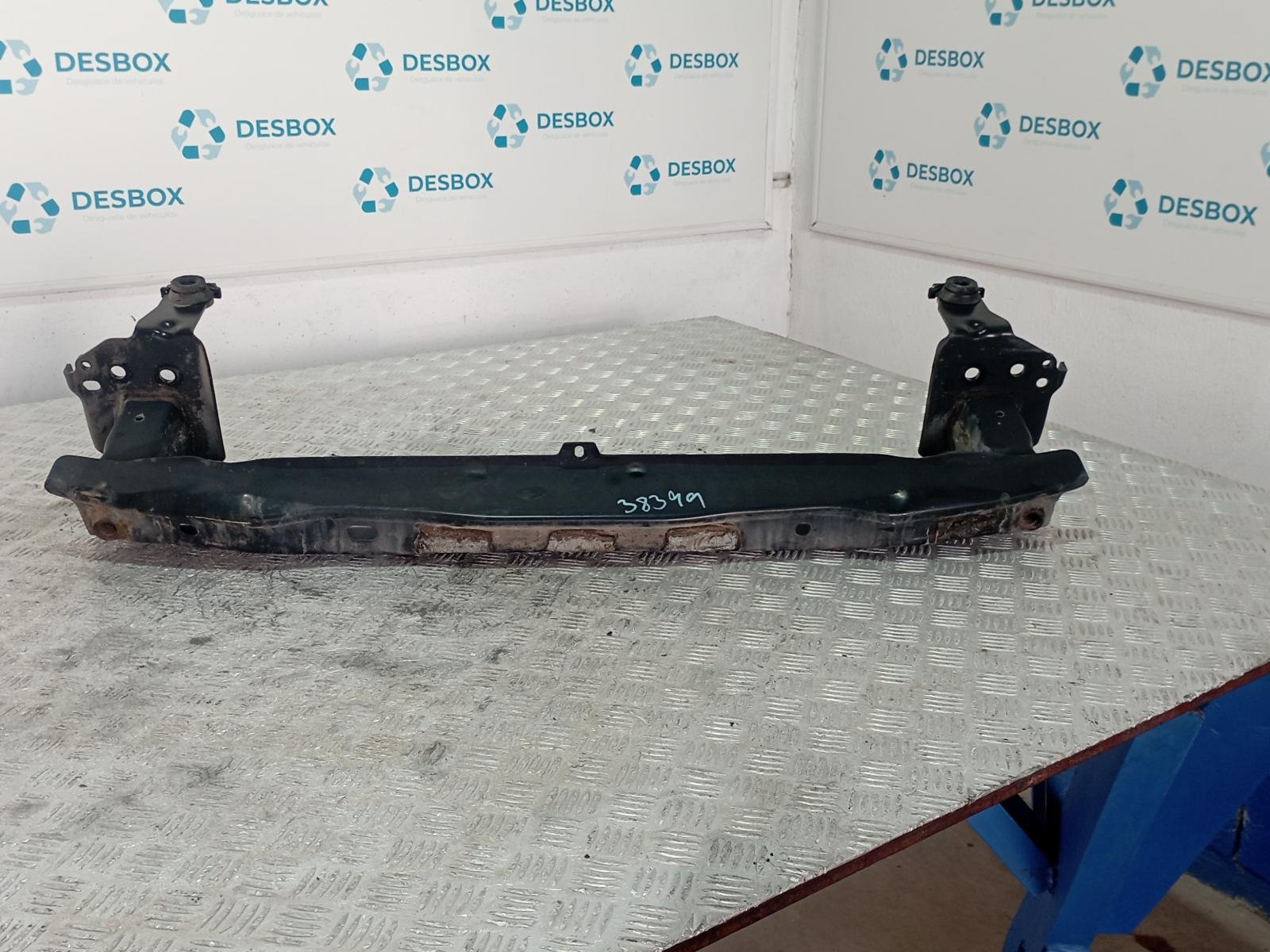 REFUERZO PARAGOLPES DELANTERO VOLKSWAGEN TOUAREG (7LA) - recambio desguace