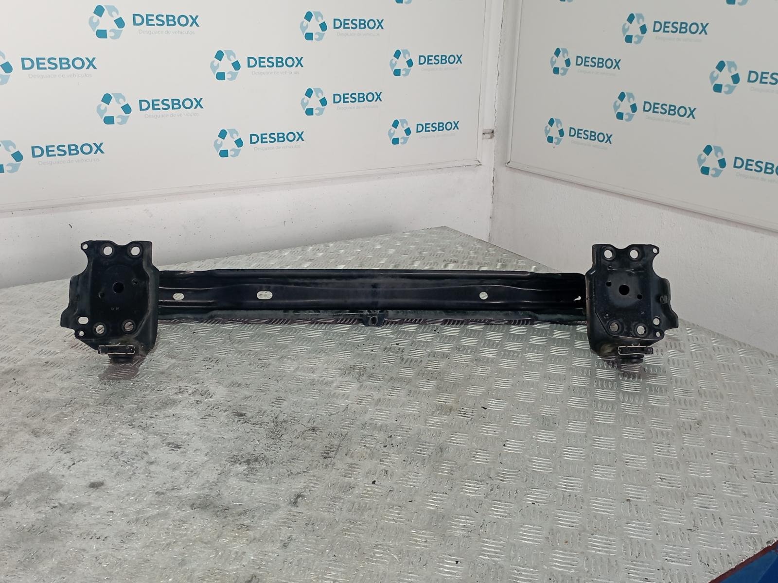 REFUERZO PARAGOLPES DELANTERO VOLKSWAGEN TOUAREG (7LA) - recambio desguace - vista 3